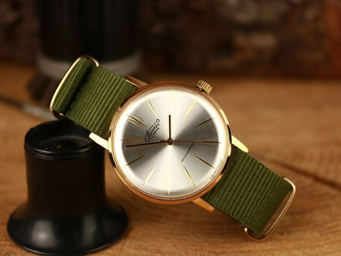 Poljot De Luxe cal. 2209 Ultra slim Russian USSR luxury style watch Vympel NOS!