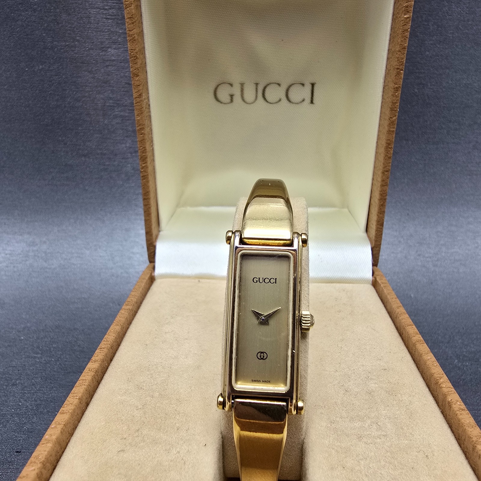 Gucci 1500L Tank Watch Women 13mm Champagne Dial Gold Tone Rectangle New Bat Box