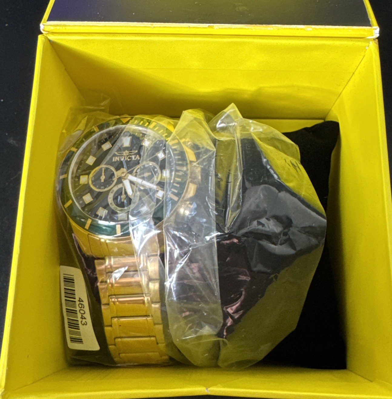 Invicta Men’s Pro Diver Chronograph 45mm Quartz Watch 46043