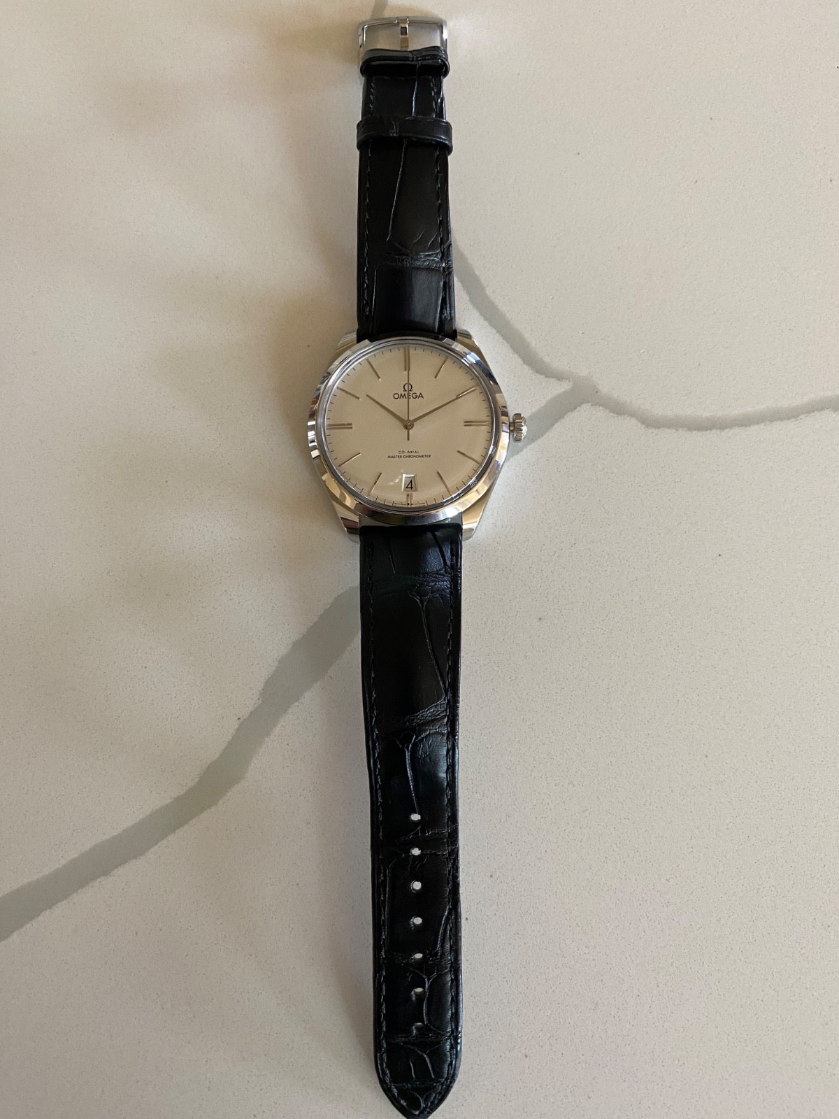 Omega De Ville Tresor 40 mm watch, steel case with black leather strap