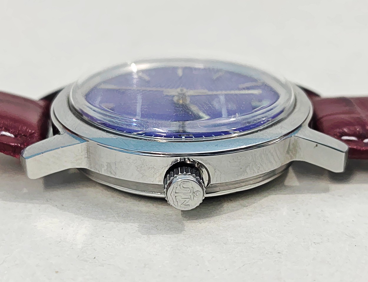 Swiss Made Vintage Ulysse Nardin Automatic 25-Jewels SS Date Men’s Wristwatch
