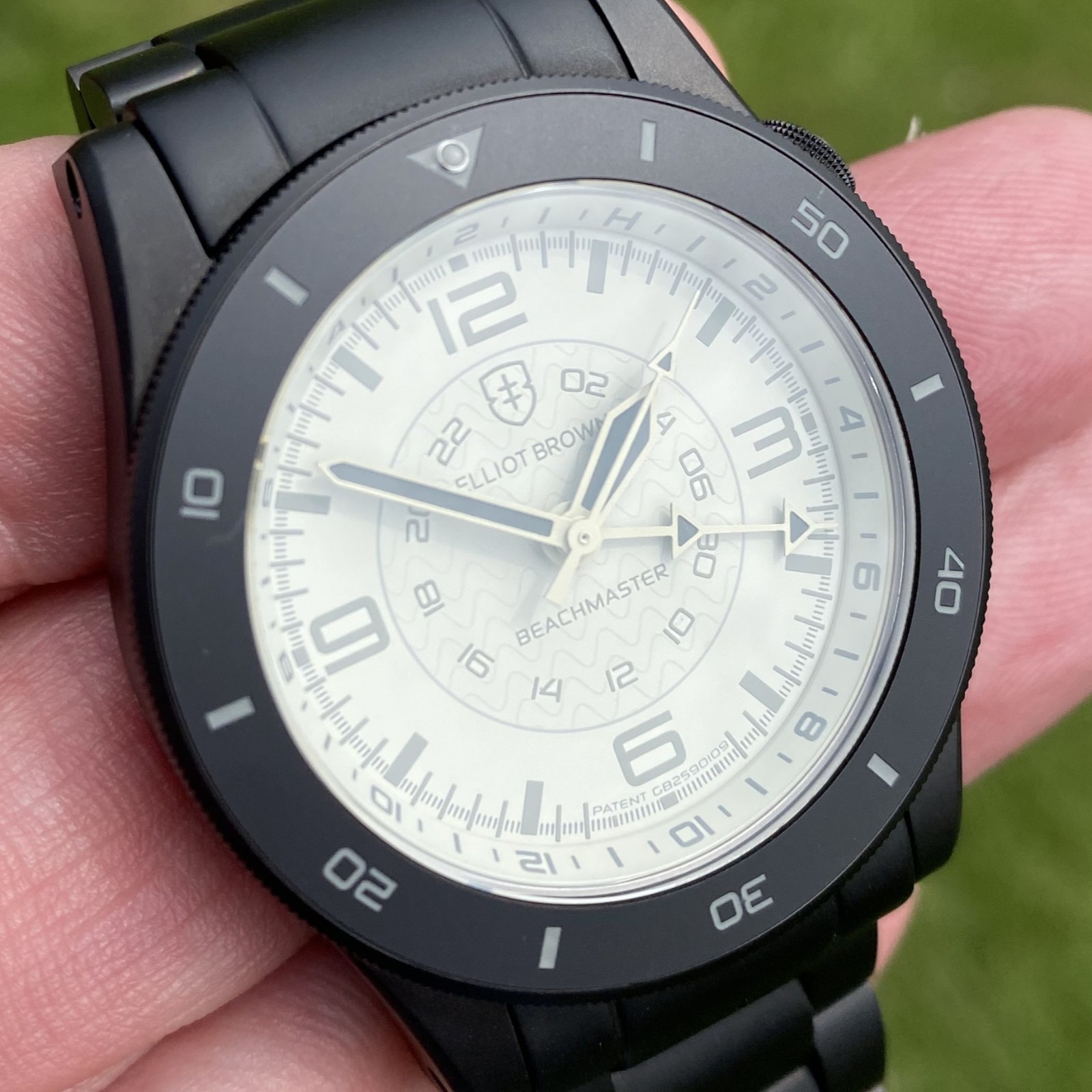 Elliot Brown Beachmaster Ghost Professional Black PVD Swiss Quartz Watch 40mm