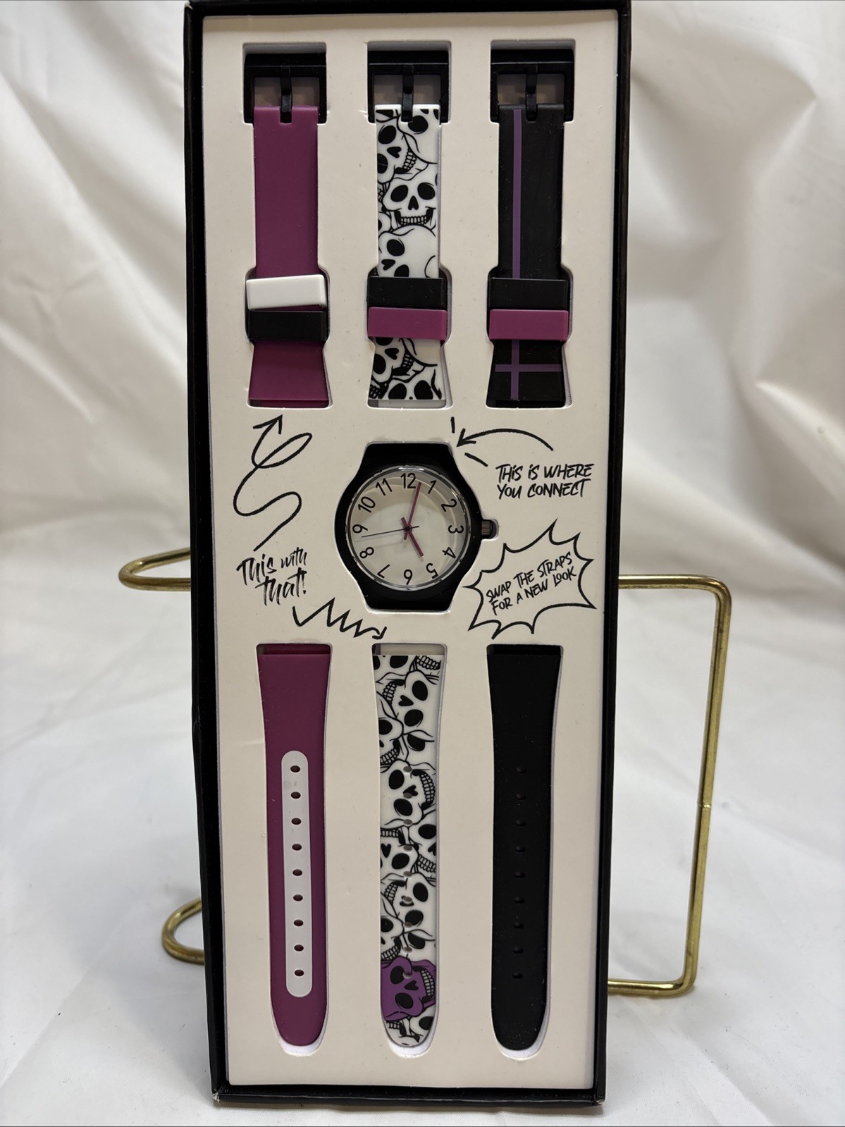 No Boundaries Watch Quartz + 3 Straps Bands Purple White Skulls Black Purple