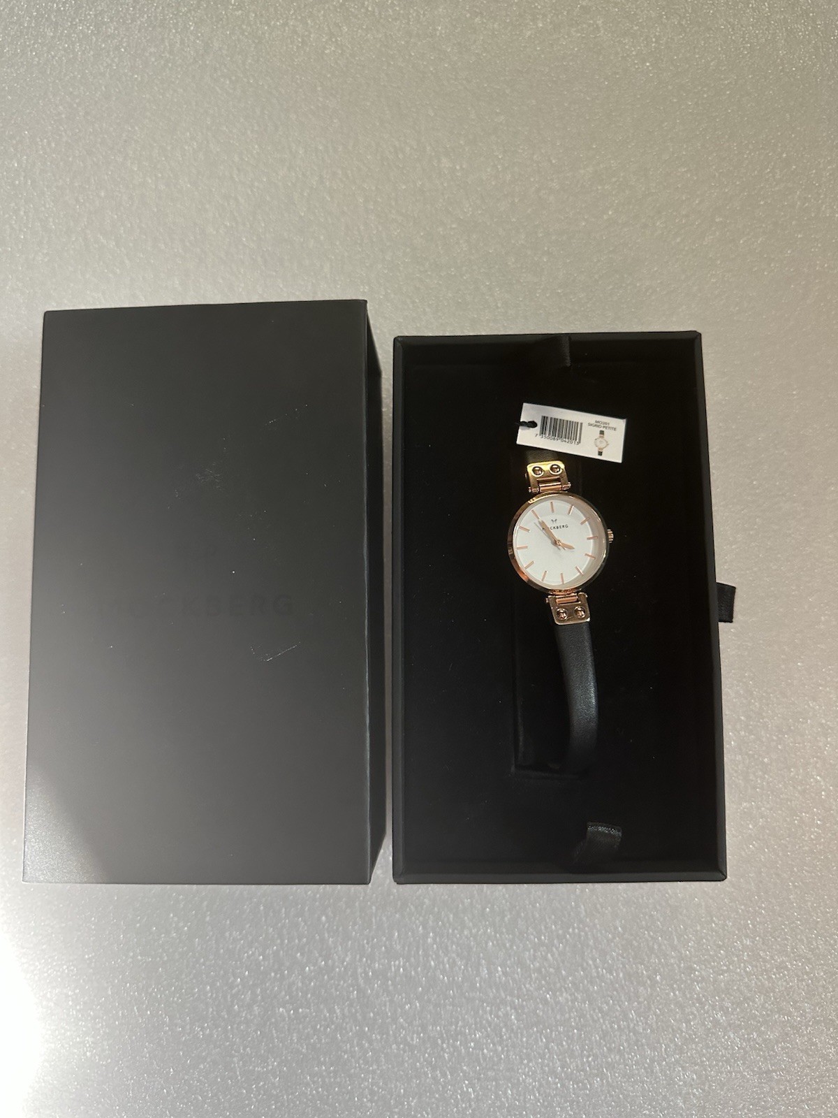 Mockberg Sigrid Petite MO201 is a minimalist women’s wrist watch