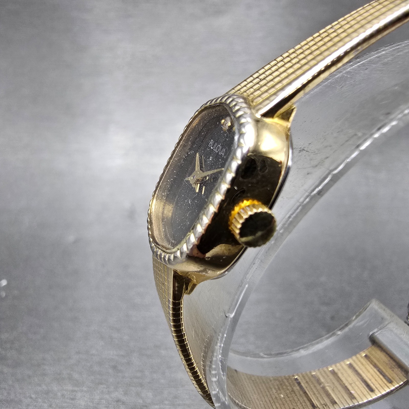 Bulova Watch Women 16mm Black Dial Gold Tone Oval 84505 New Battery Vintage