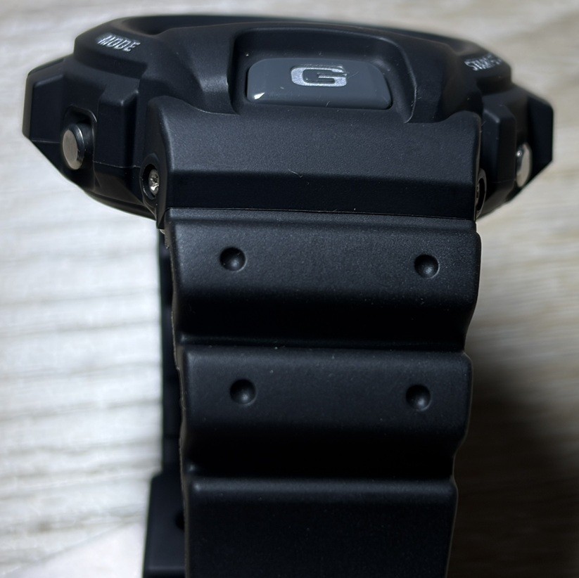 Unused item! Box with tag Casio G-Shock DW-6900 Honda limited 3rd black wing