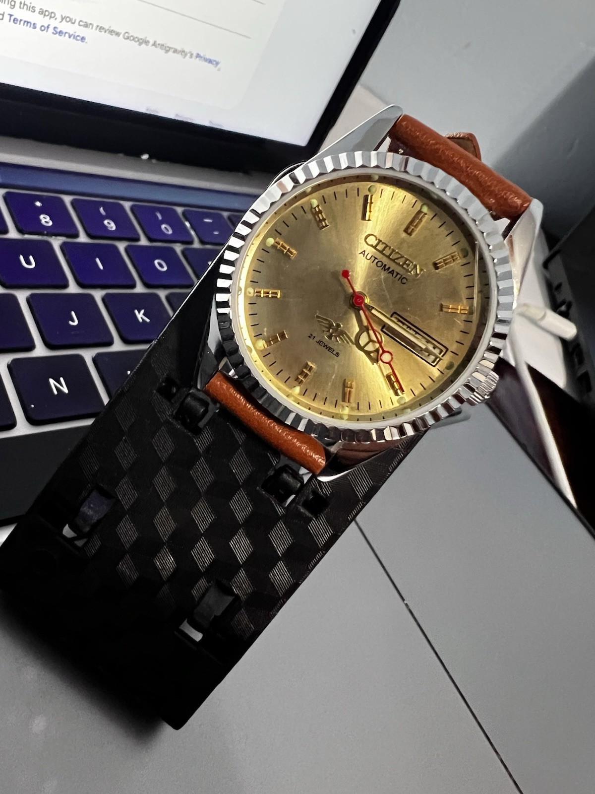 Citizen Automatic 21 Jewel 30mm Vintage Black Gold Dial Day/Date Unisex Watch