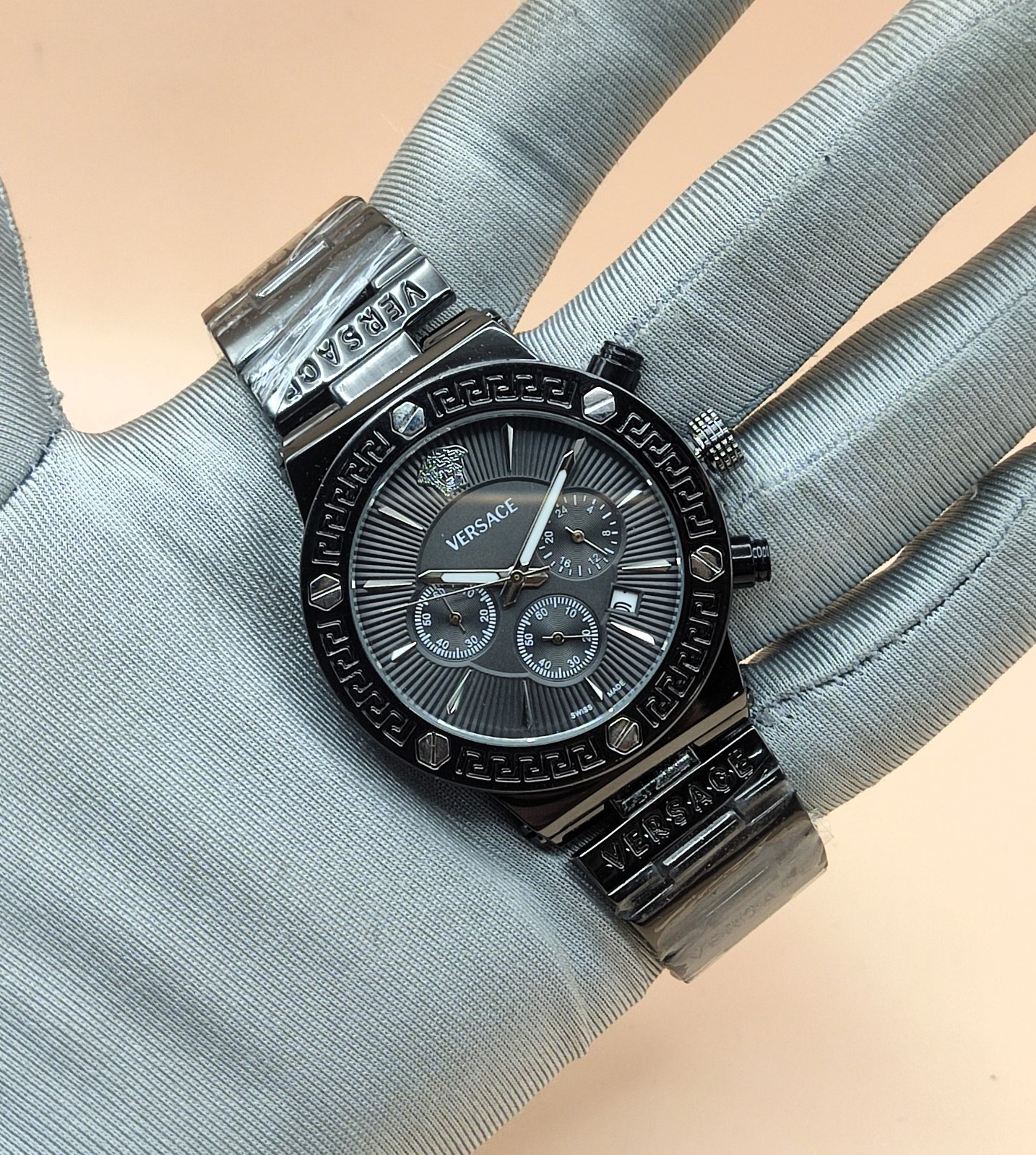 Amazing Versace Chronograph Date Indicator Analog Refurbished Men’s Wrist Watch
