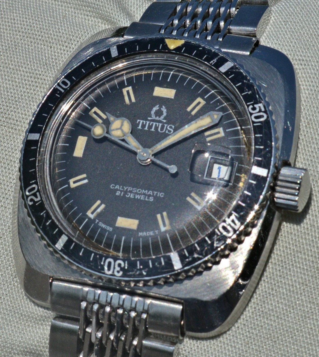 Titus Calypsomatic 8375 Diver Rare 1967-1970 Wrist Watch With Steel Bracelet
