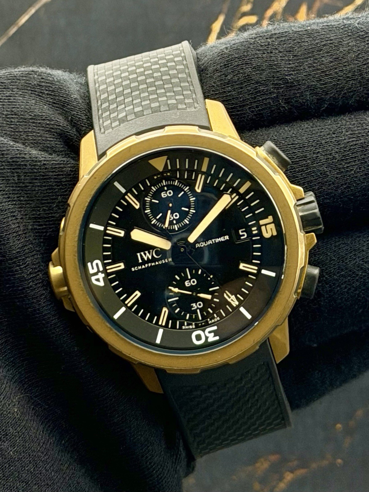 IWC Aquatimer Men’s Black Watch with Arrow Markers/Baton Indexes Dial – IW379503