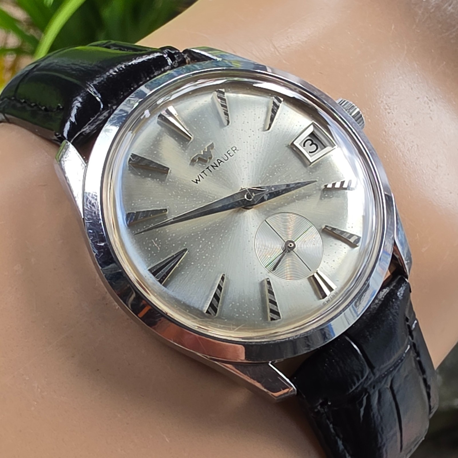 Vintage WITTNAUER men’s manual wind watch Ref:6300 Date rare dial swiss 1960s