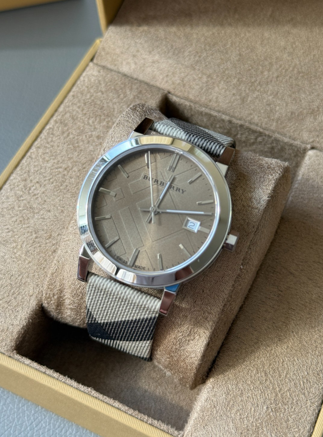 Burberry The City Nova Brown Leather Strap Men’s Watch BU9023