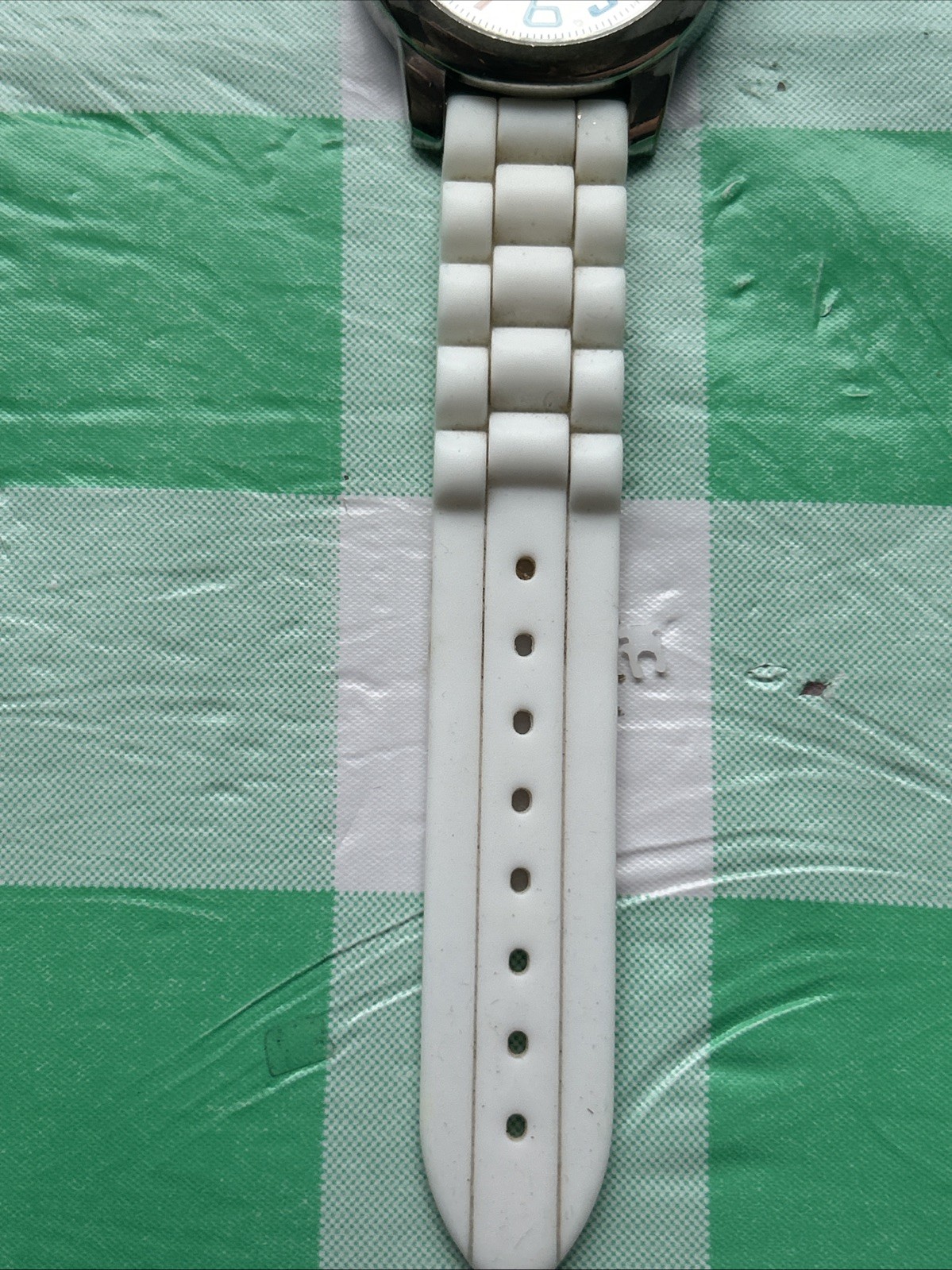 White And Silver Tone Multicolor Number Women’s Quartz Watch