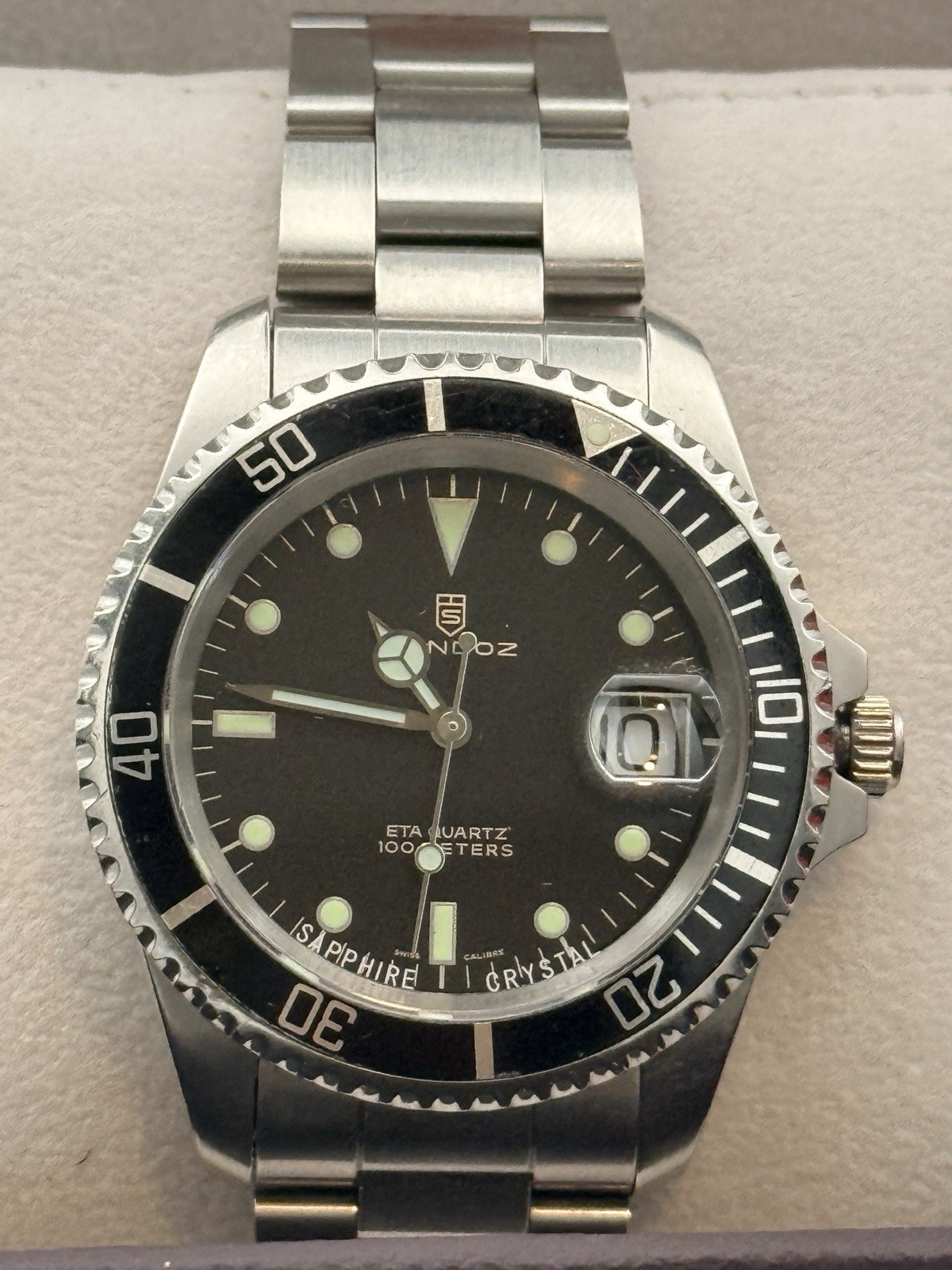 Sandoz Swiss ETA Quartz Diver 100M Sapphire Crystal Box Runs