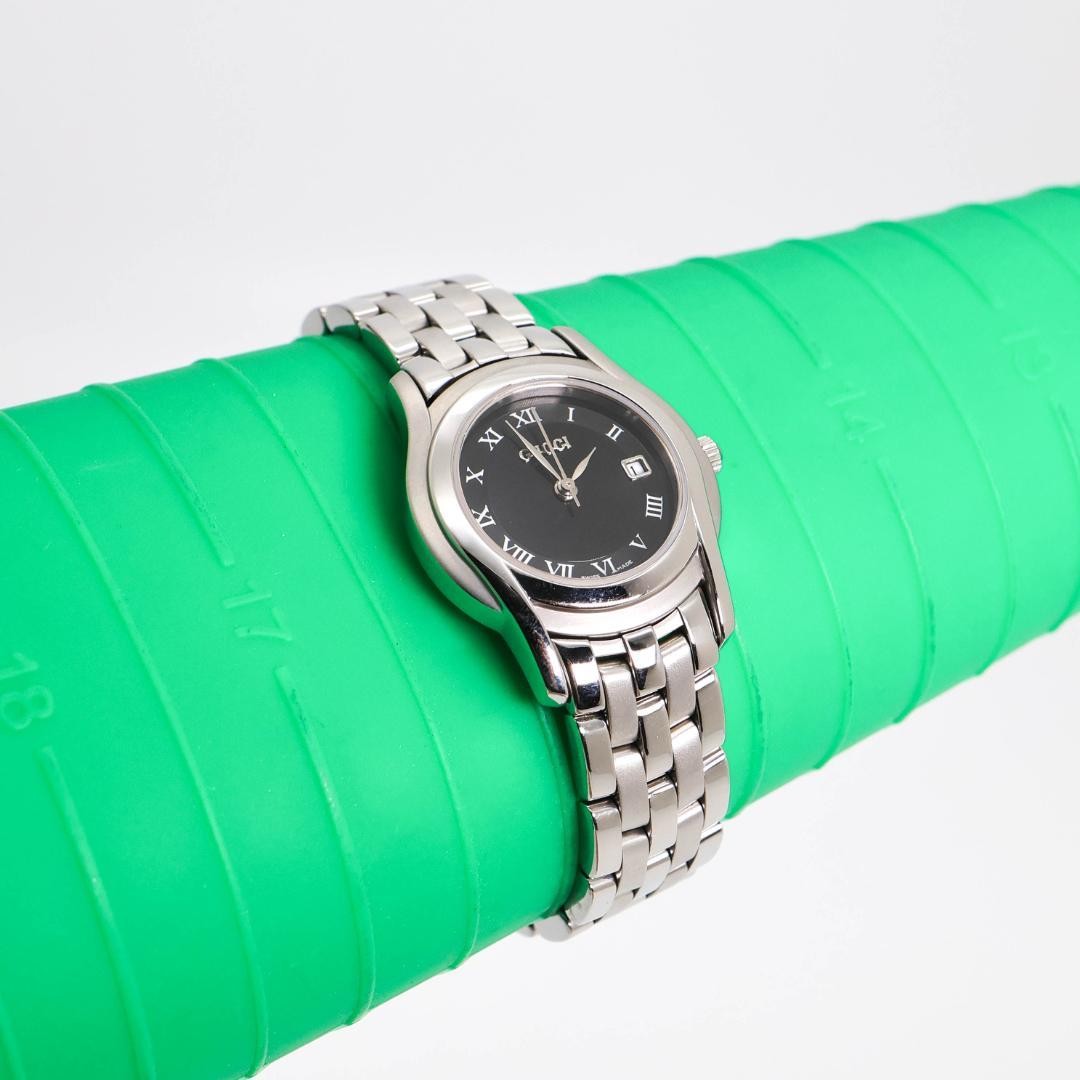 Working Excellent GUCCI Watch 5500L Date Black Roman 3795