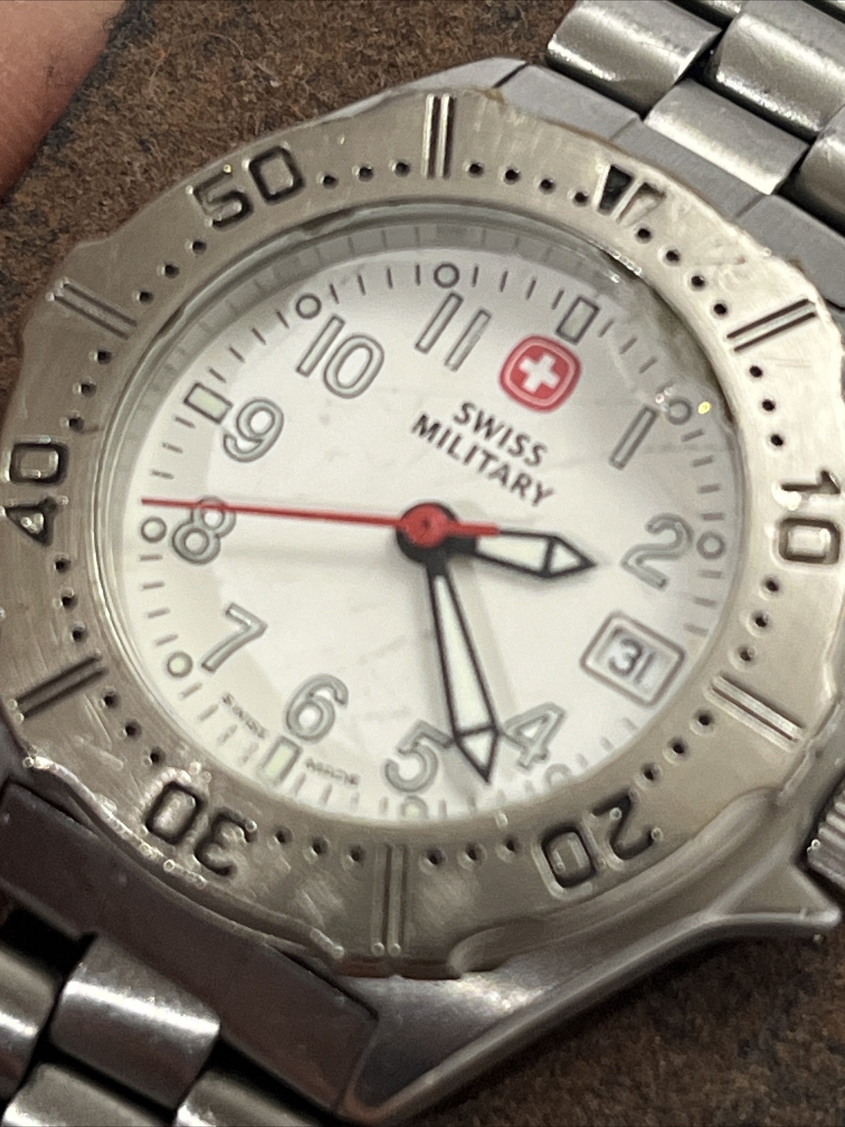 Wenger SWISS ARMY Military Ladies Watch 100 MTR Water Resident W/ New Battery!