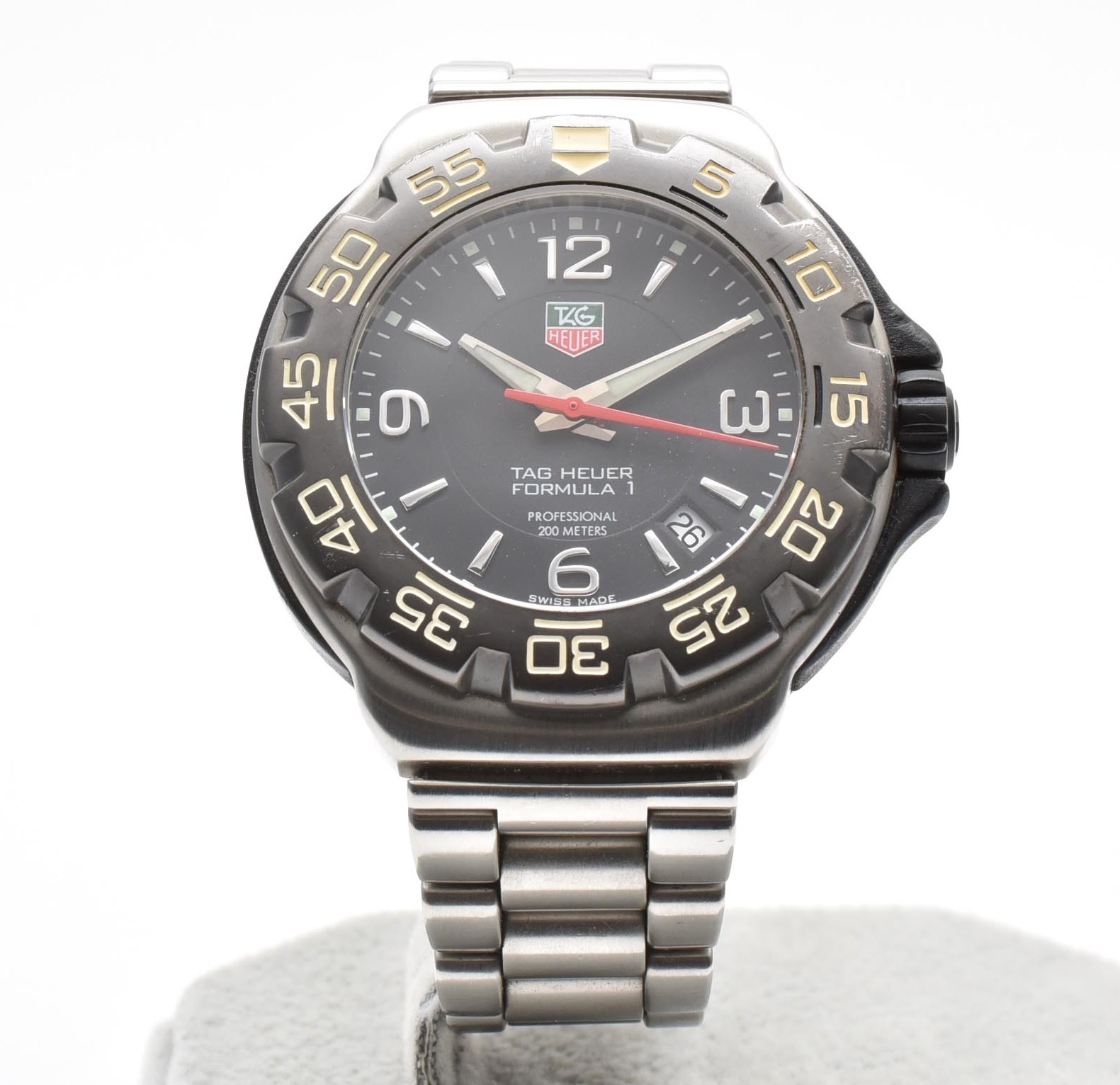 [Box] TAG Heuer Formula 1 WAC1110 Black Dial 39mm Men’s Quartz Watch JAPAN