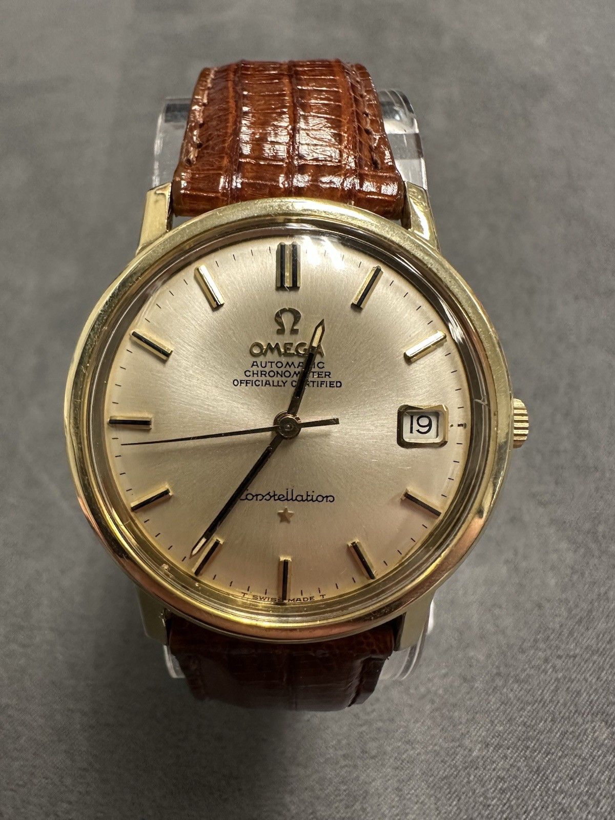 Omega Constellation 168.010 Quick Set Gold Capped Leather Band Men’s Watch
