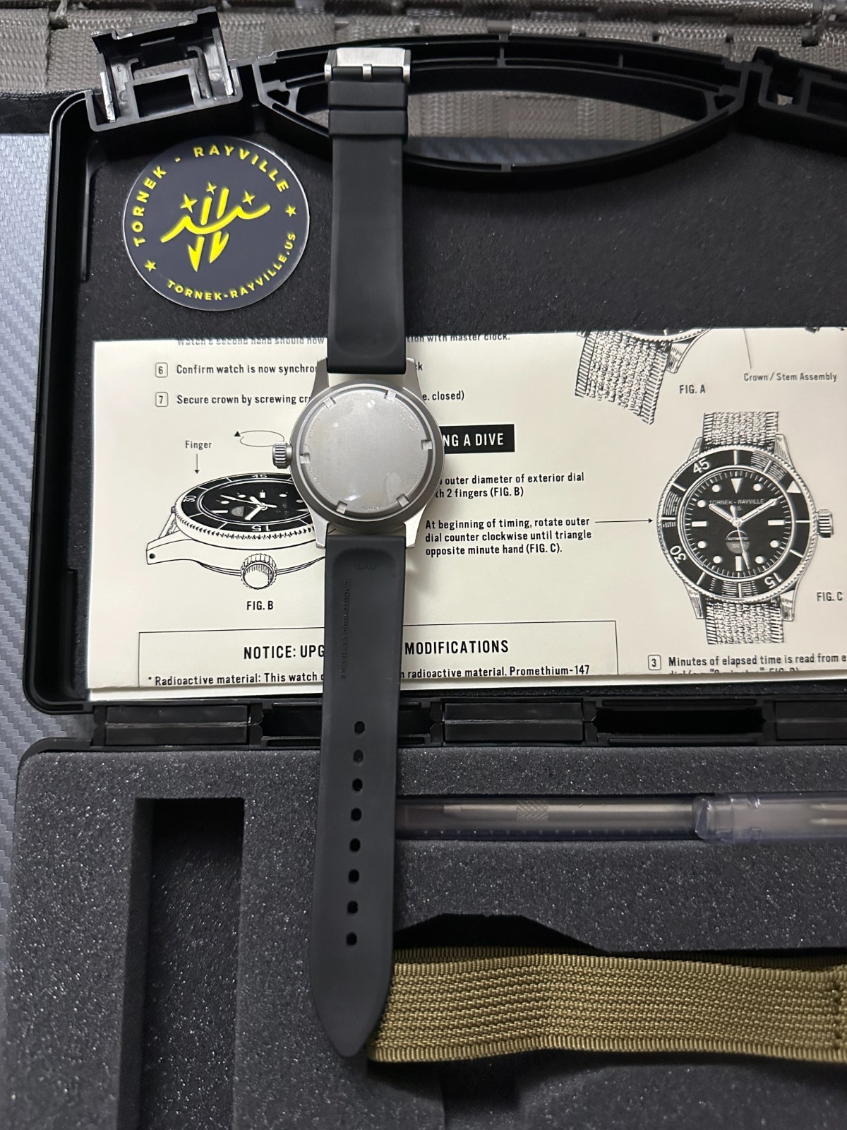 Tornek-Rayville TR-660 With Sapphire Inlay Non-date & Khaki Nytex Strap
