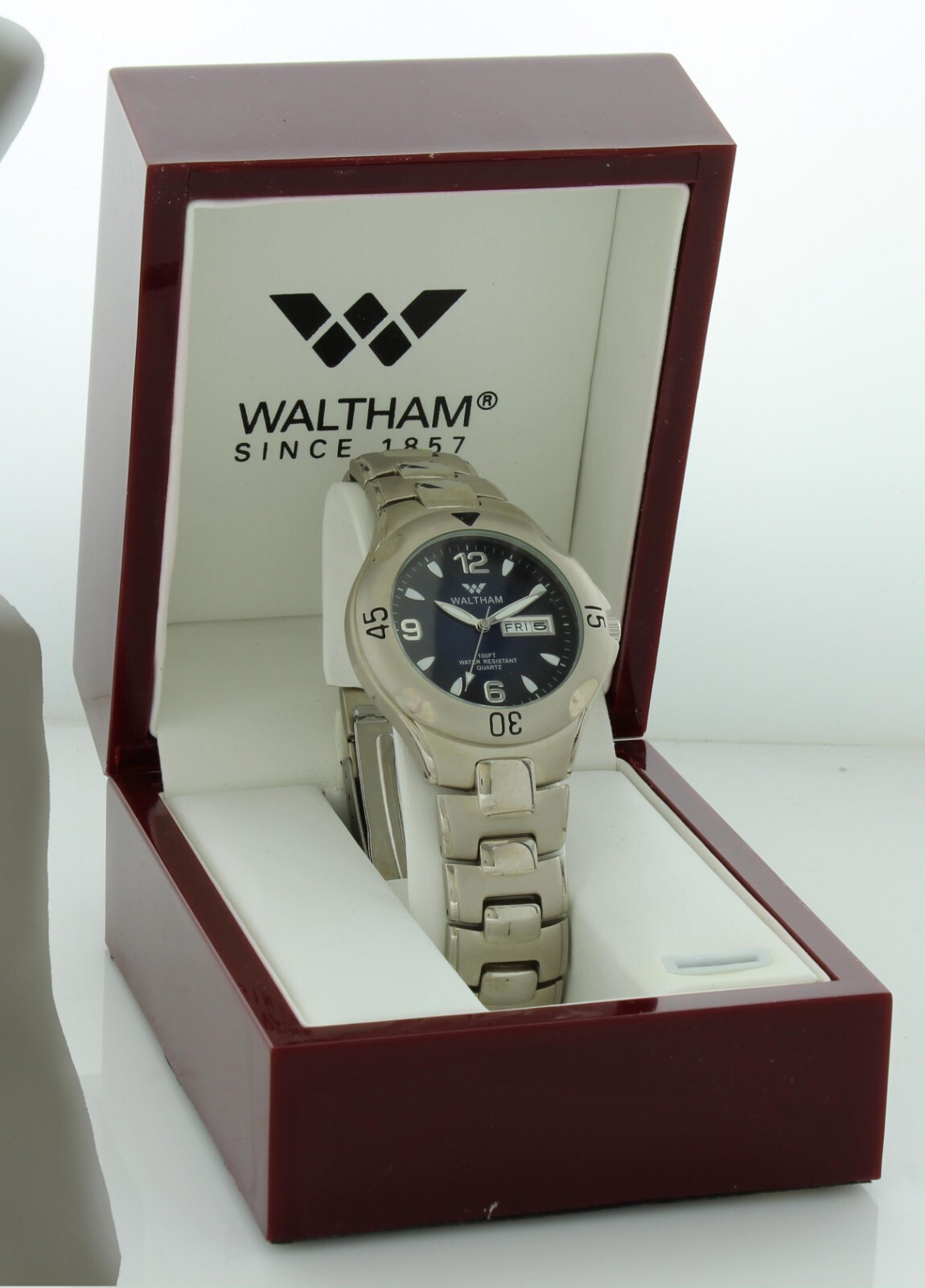 🔥RARE – NEW Old Stock – Waltham Men’s Watch Day And Date