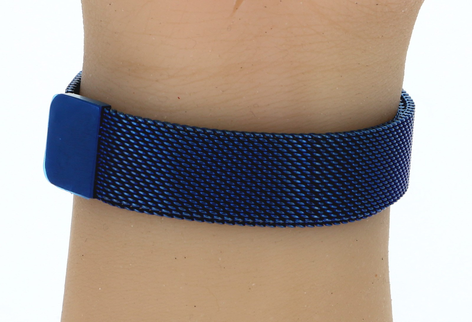 Women’s Blue metallic Finish Easy to Use Magnetized Mesh Band