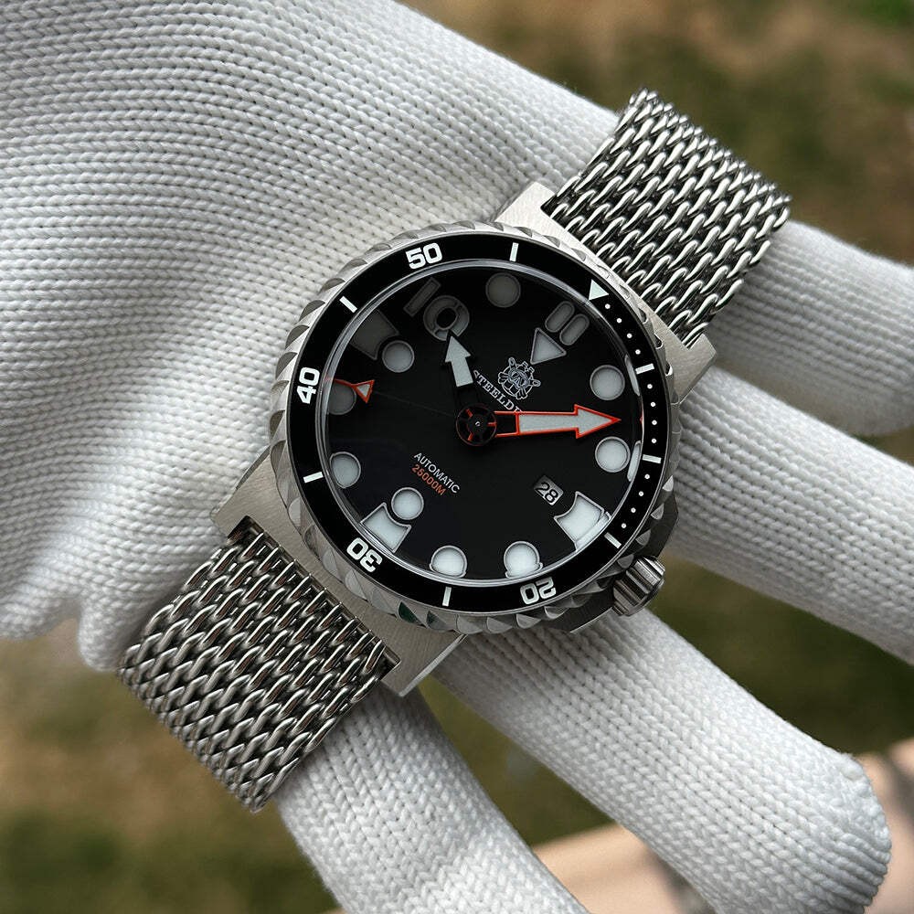 STEELDIVE SD1982H — Date Function 46.5MM Sapphire Ceramic Bezel NH35 Dive Watch