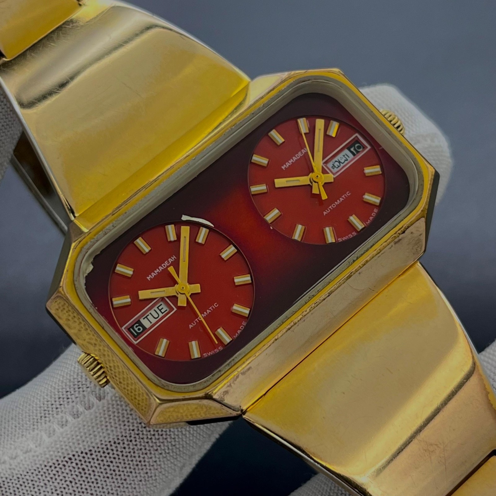 Vintage Mamadeah Automatic Red Ruby Double Dial 42 Jewels Swiss Men’s Watch 5024