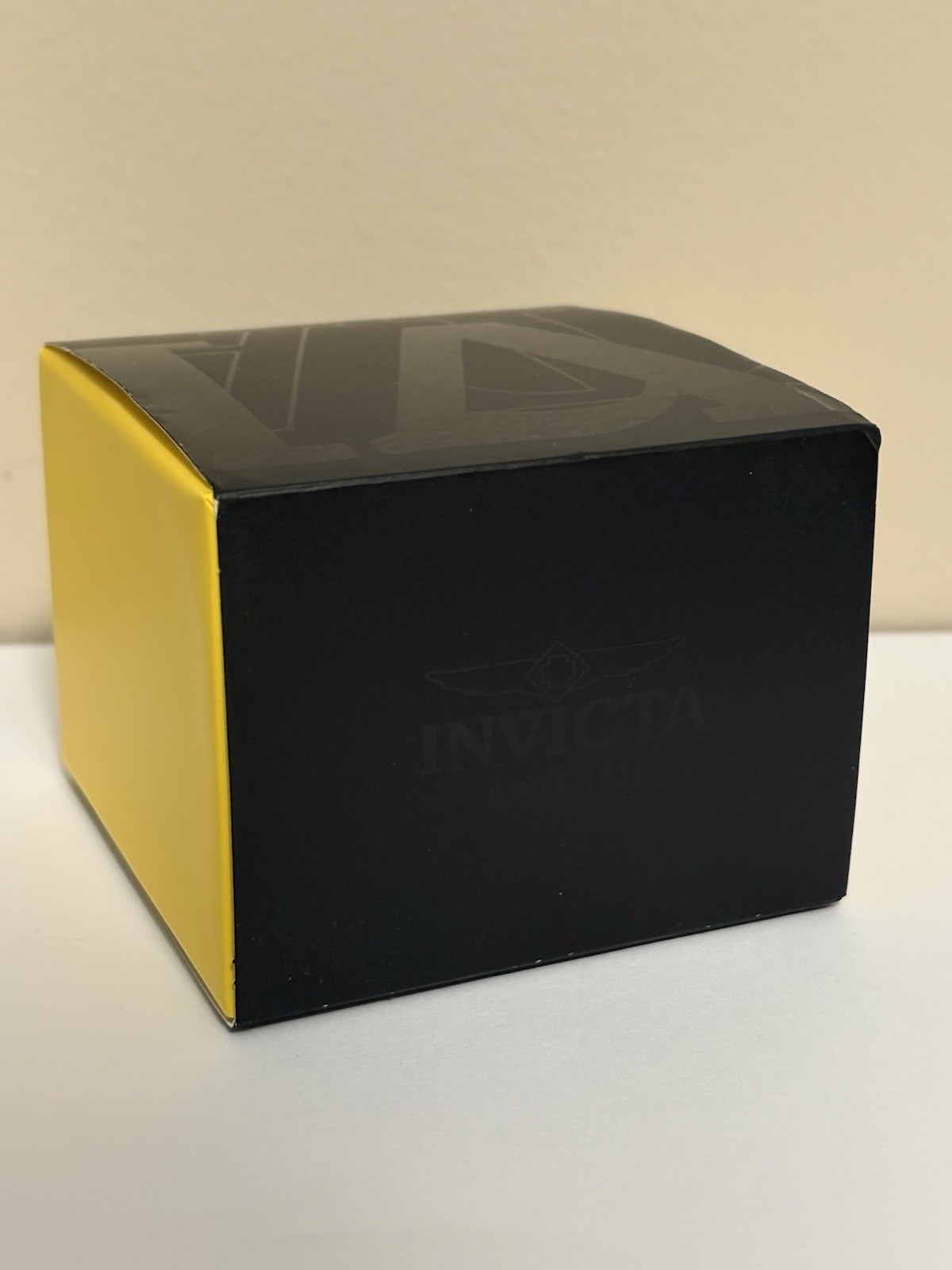Invicta Racing Vaulthan Men’s Black Transparent 44mm Quartz Watch 69690 NIB