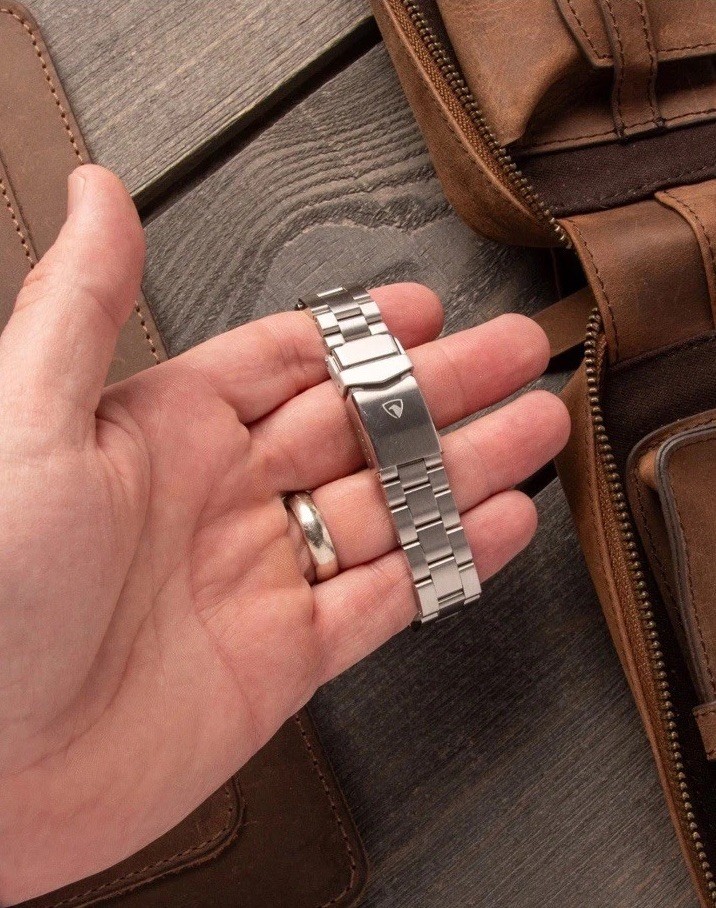 Raven Airfield 2021 Automatic Watch – Limited Edition #181/300