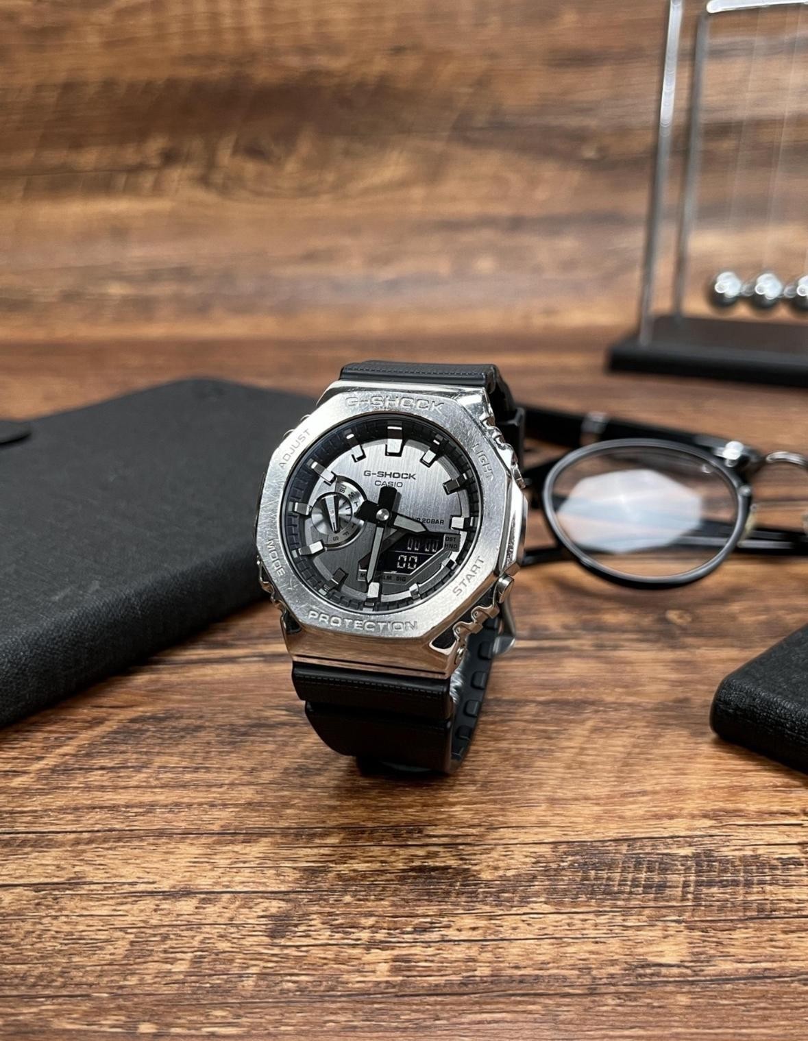 Casio GA2100 G-Shock Men Wrist Watch Silver Case Black Dial Sports Watch WithBox