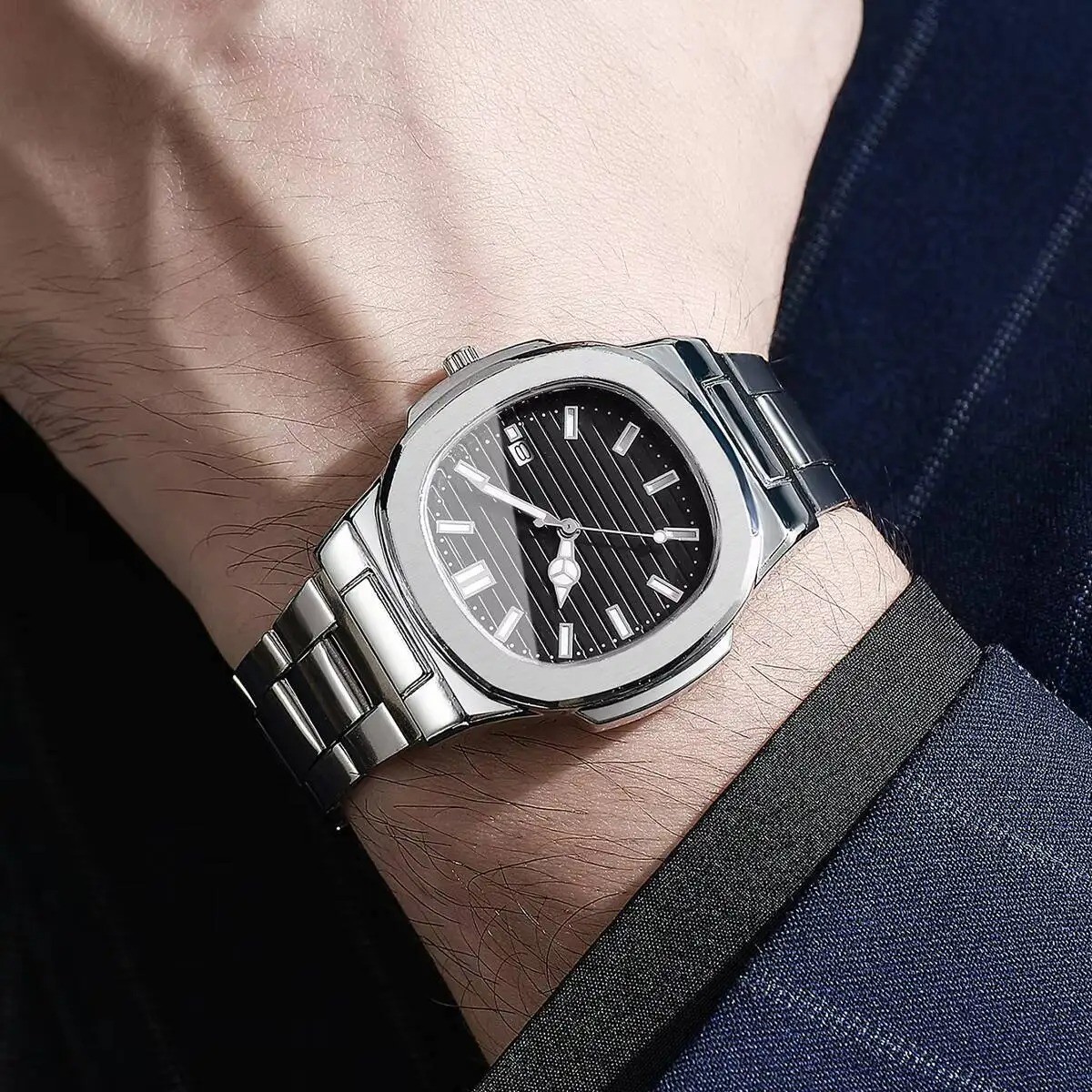 Montres d’affaires de luxe pour hommes, cadran carré, bracelet en acier inoxydab