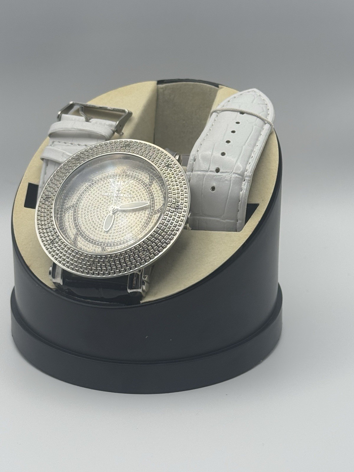Diamond King DKW-0714 Men’s Iced Out Watch Extra White Band Case New Battery