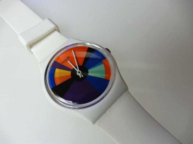 COLOR CALENDAR! Swatch “A DAILY COLOR CHANGE” watch, Silicone Strap! NIB-RARE!