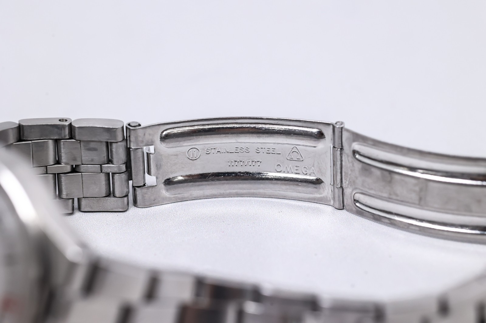*NEAR MINT* Vintage OMEGA Constellation f300Hz Cal.1250 Qz Chronometer 35mm Mens