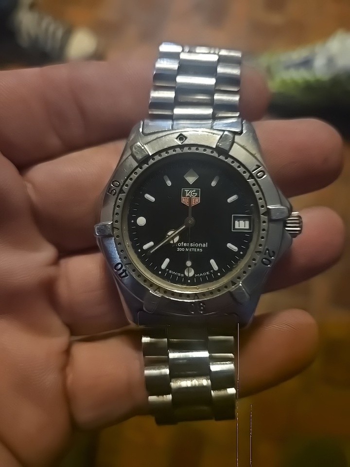 TAG Heuer WK1110.BA0317 Mens 2000 Series Professional Watch Black Silver BA0311
