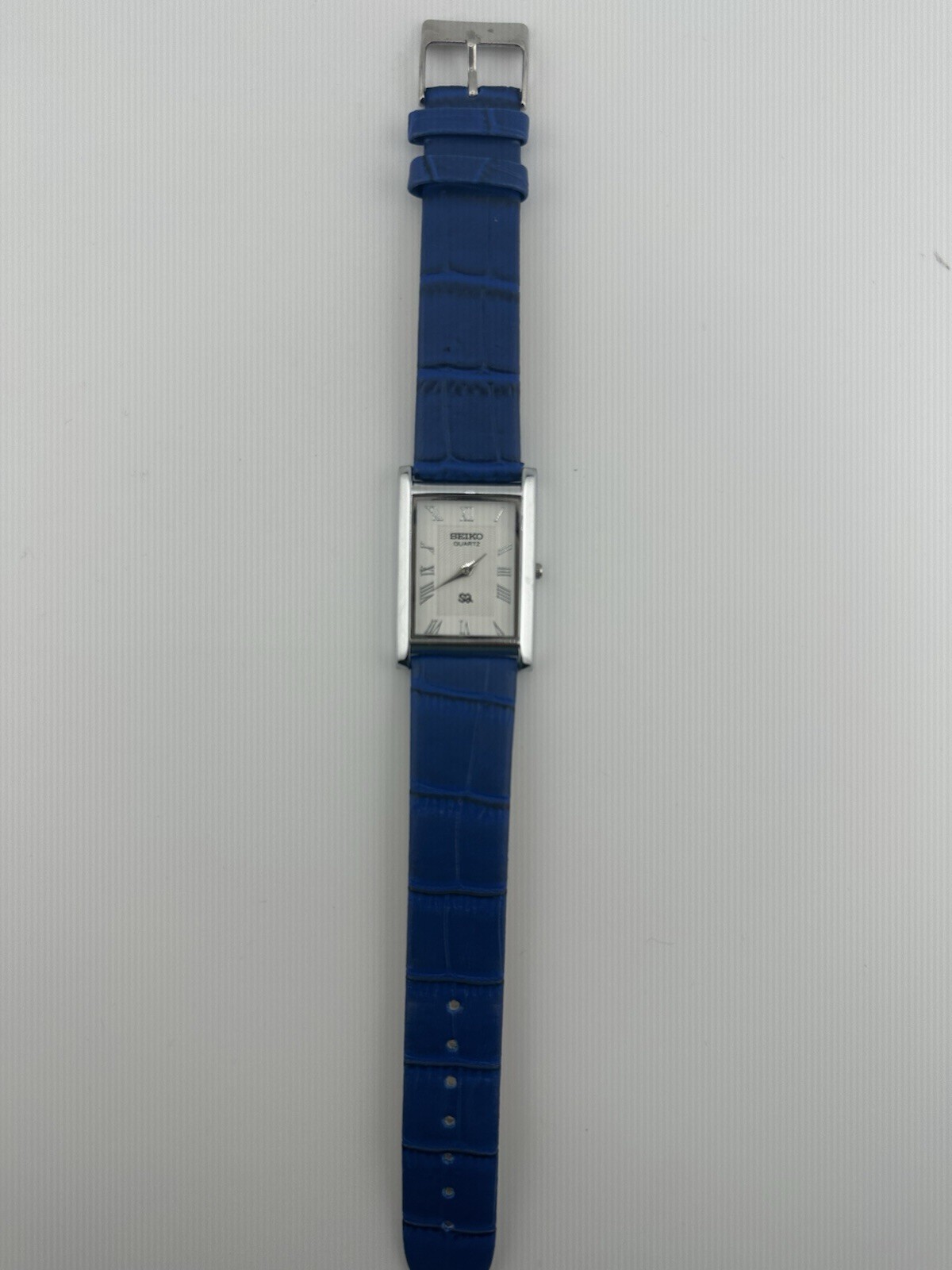 WHITE DIAL Vintage Seiko Slim Quartz men’s Wrist Watch