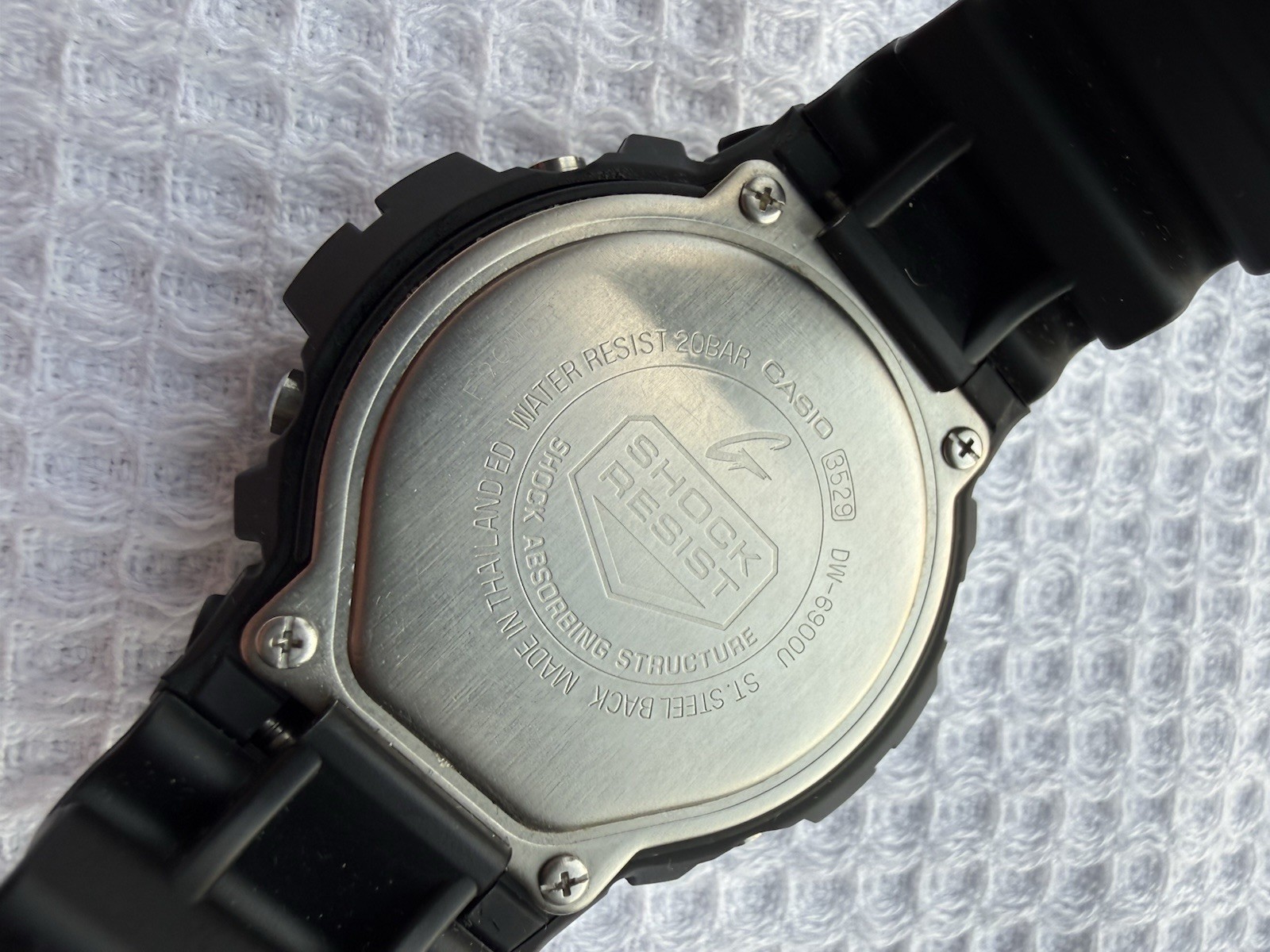 Casio G-SHOCK DW-6900 Digital Quartz Black Resin Strap Backlight 200m