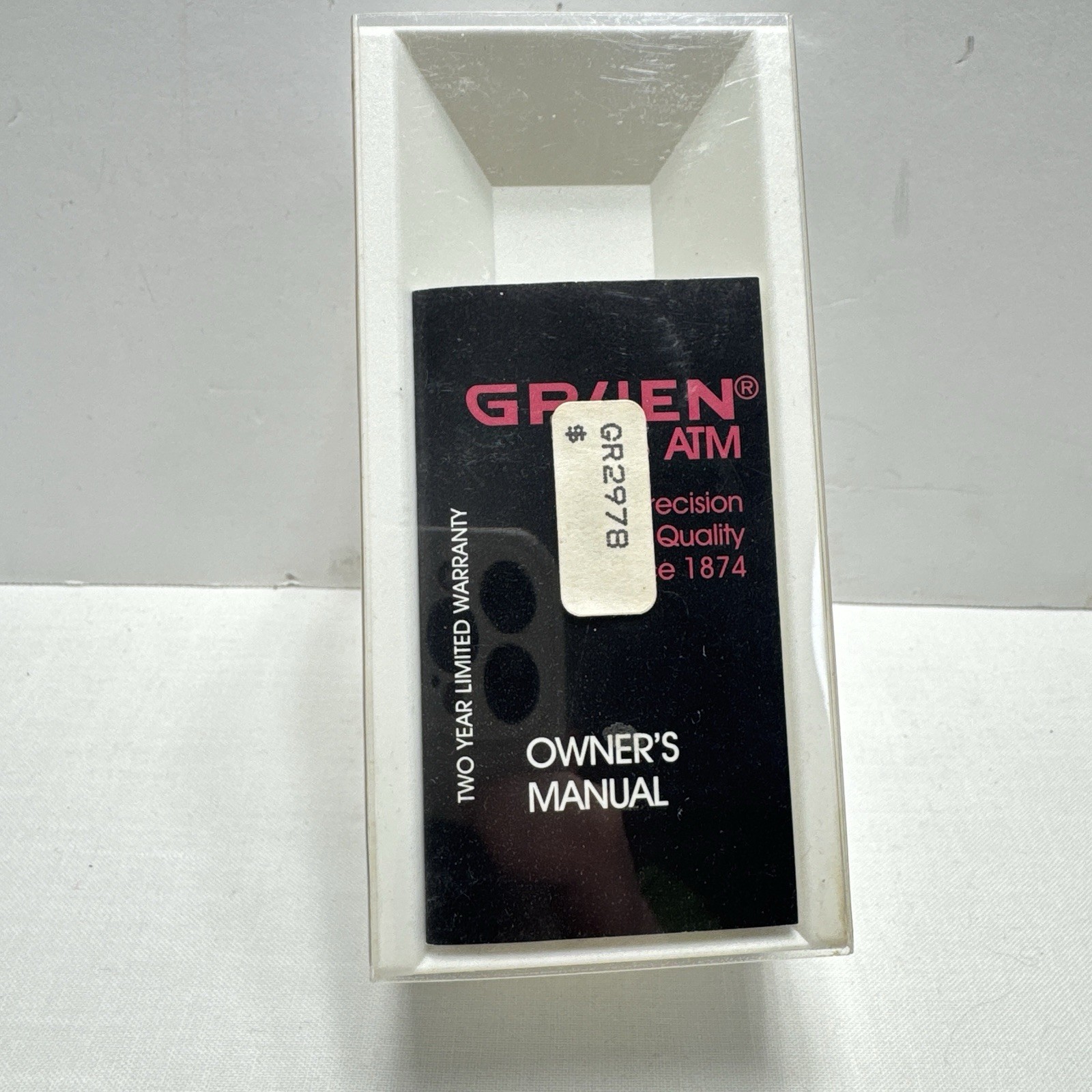 VTG 1980s GRUEN White Ladies Divers Style Watch Japan Quartz 28mm NEW OLD STOCK