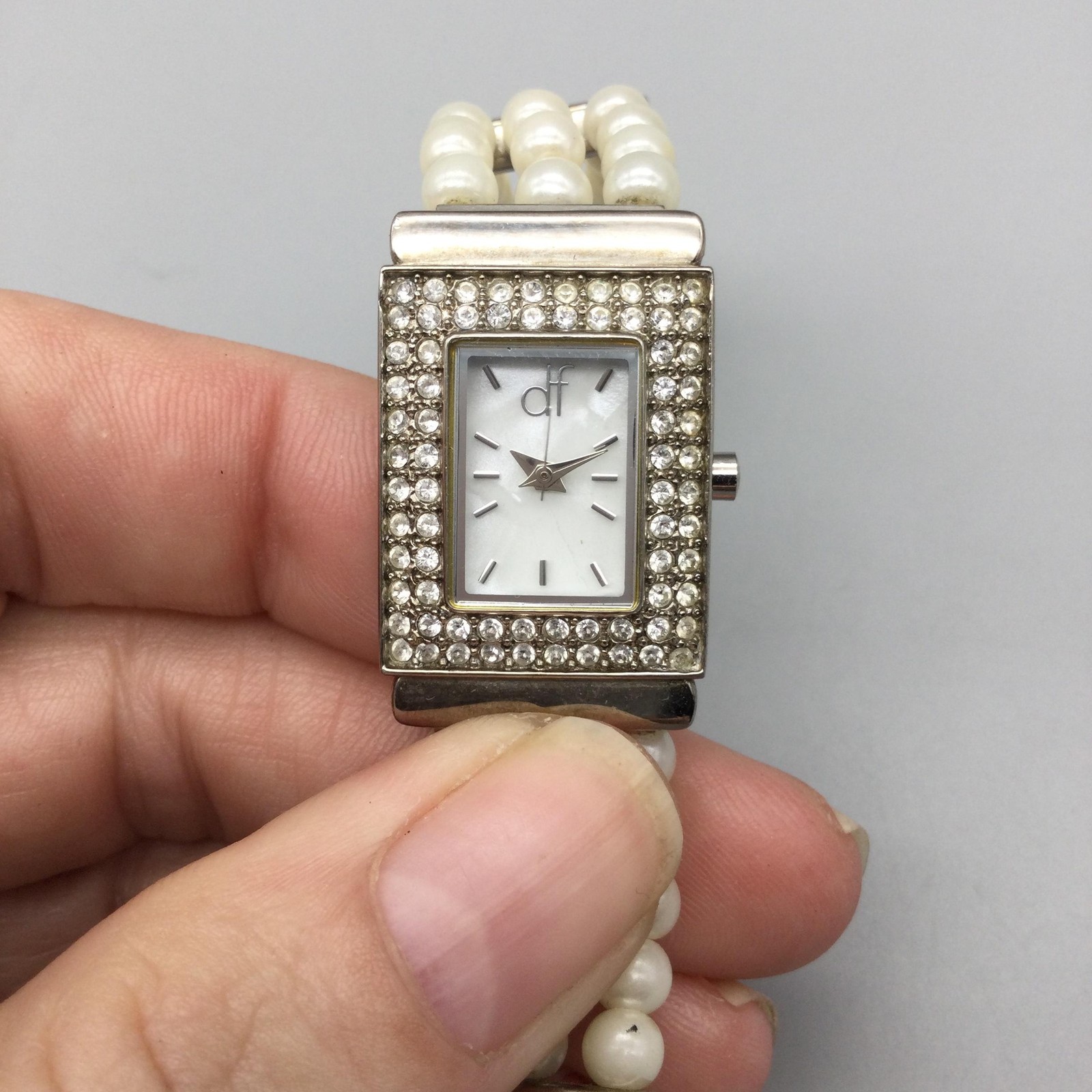 DF Womens Watch 20mm Silver Tone MOP Bracelet Faux Pearl New Battery 7.25″