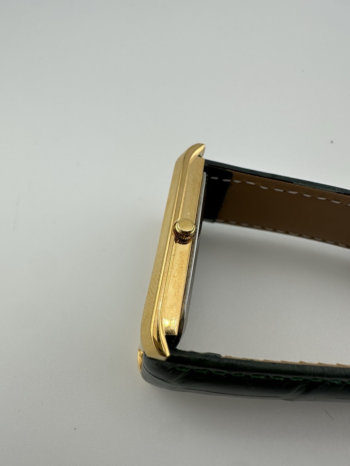 GREEN Vintage Seiko Slim Quartz Men’s Wrist Watch