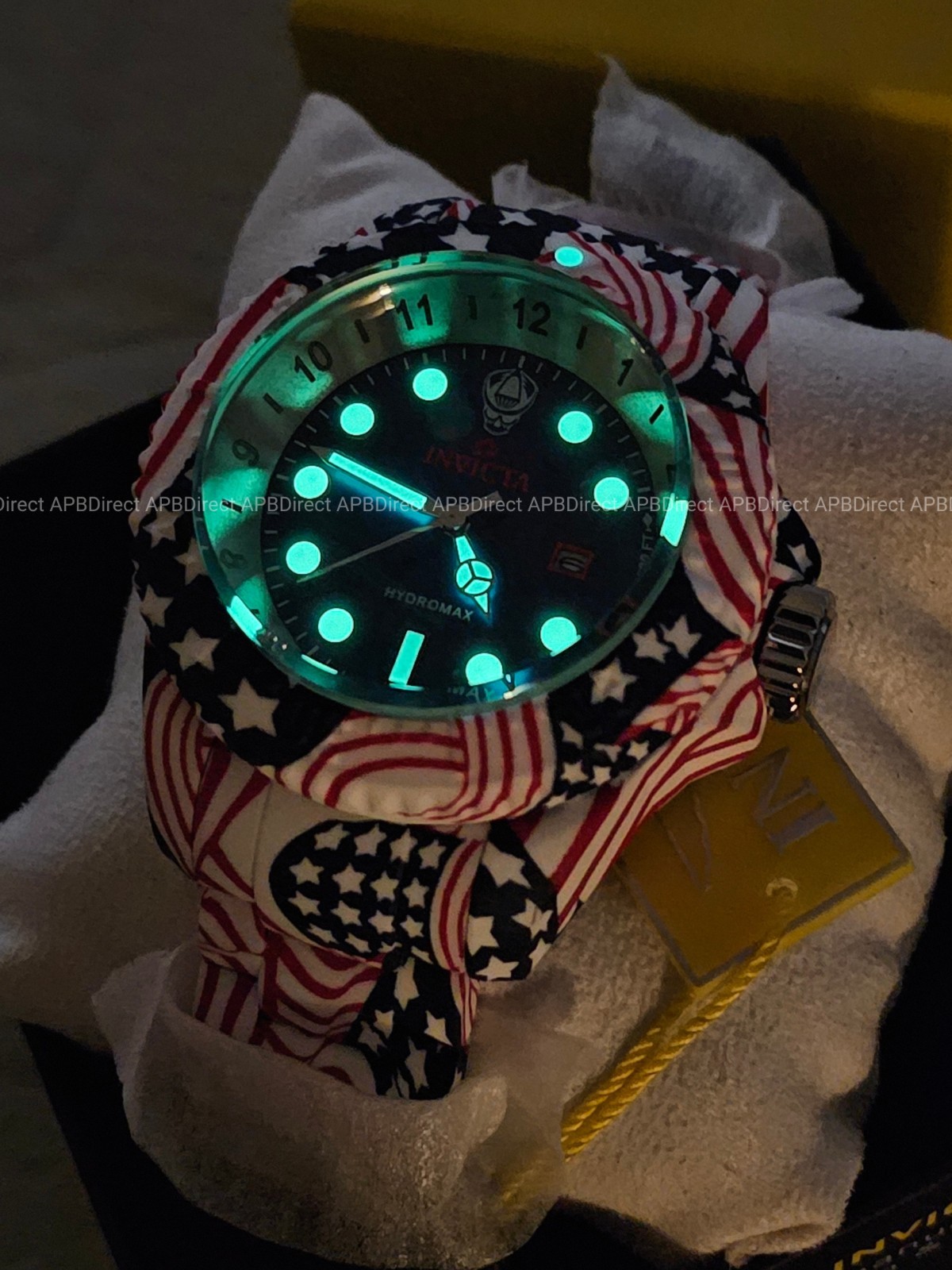 Invicta – HYDROMAX – 1000m USA Swiss 515 HYDROPLATED Stars & Stripes mens watch