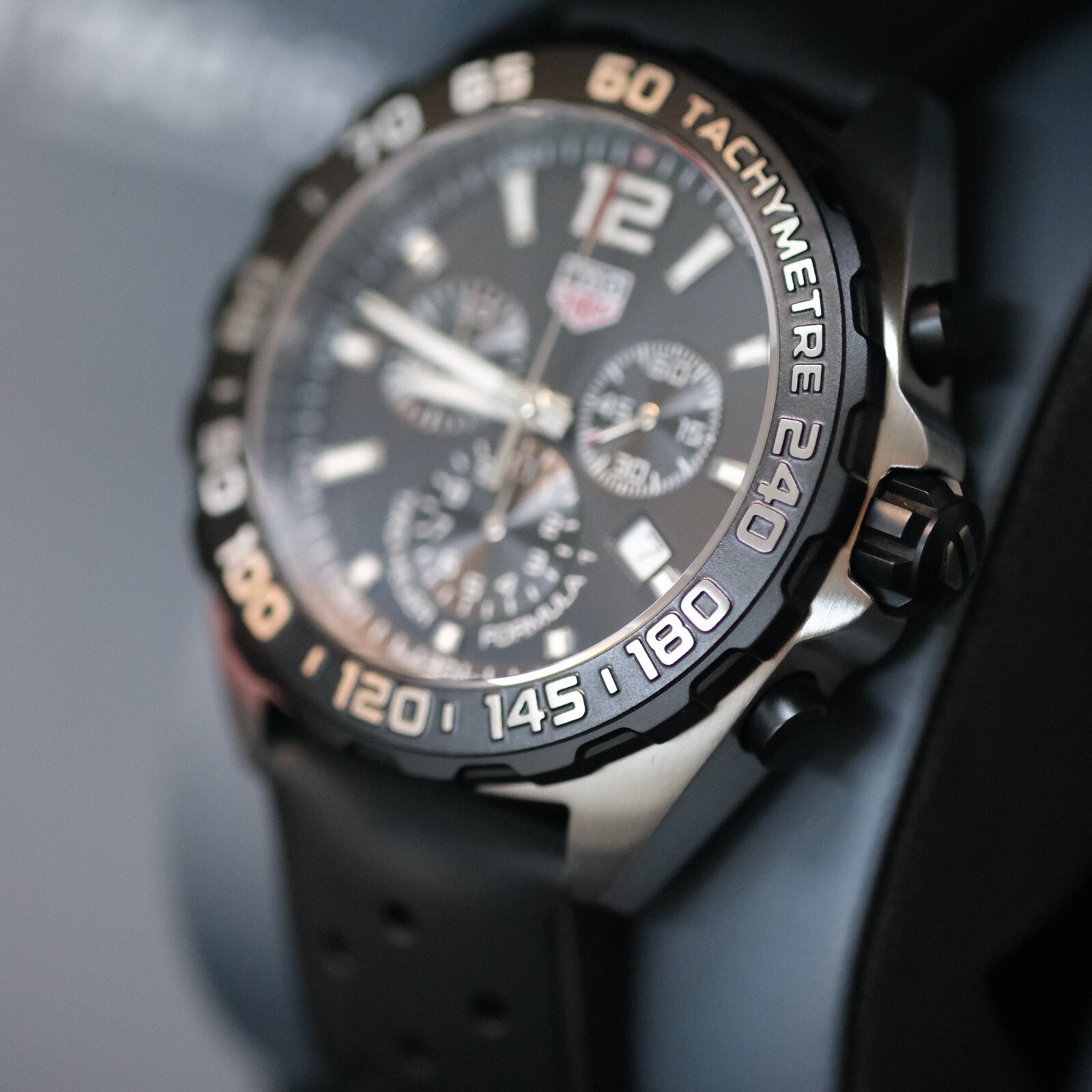 Authentic FULL SET Tag Heuer Formula 1 Quartz 43mm Chronograph CAZ1010.FT8024
