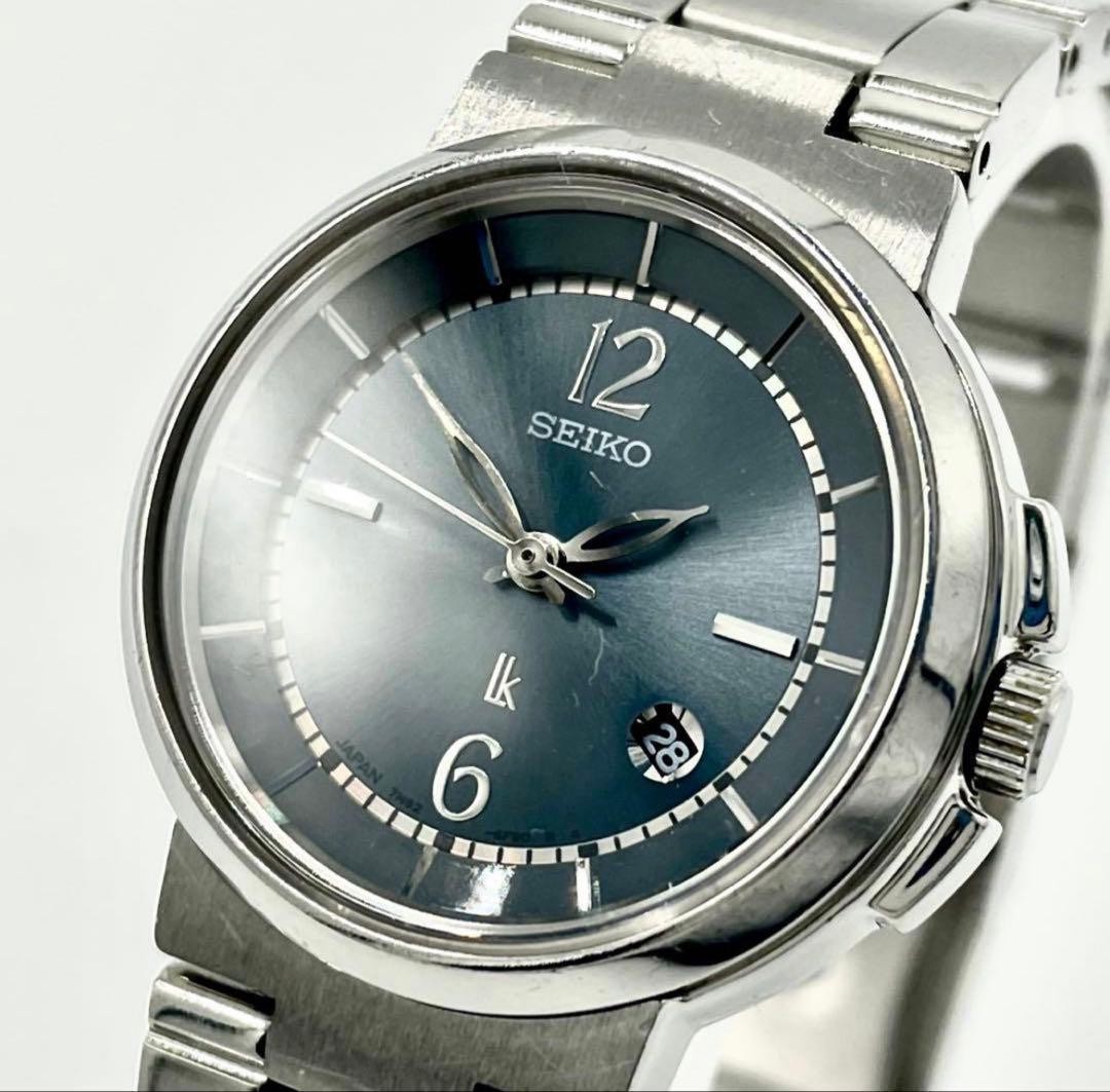 Seiko Lukia 7N82-6E00 Navy Dial Quartz Ladies Watch