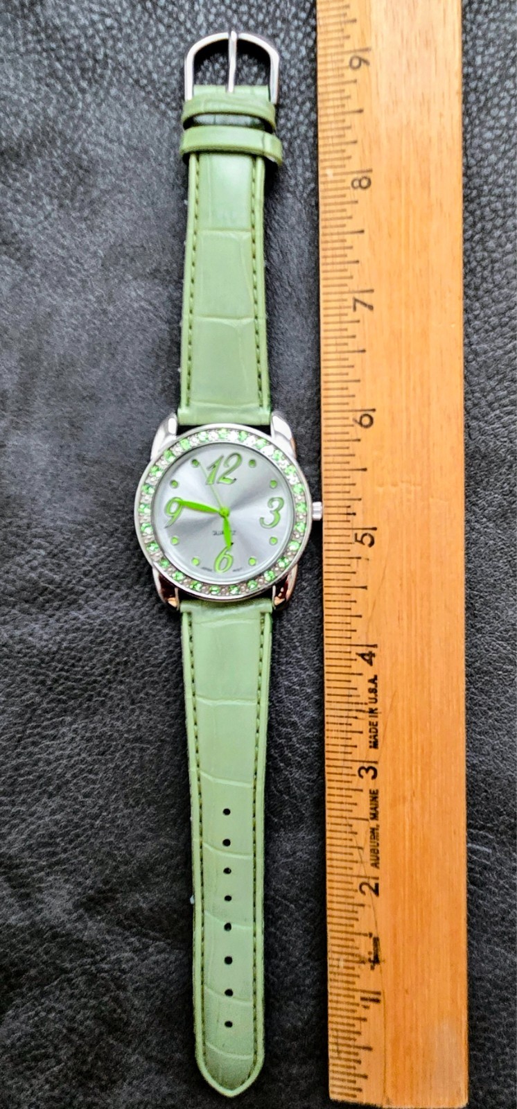 Fashion Watch Lime Green Crystal Silver Tone Quartz Watch