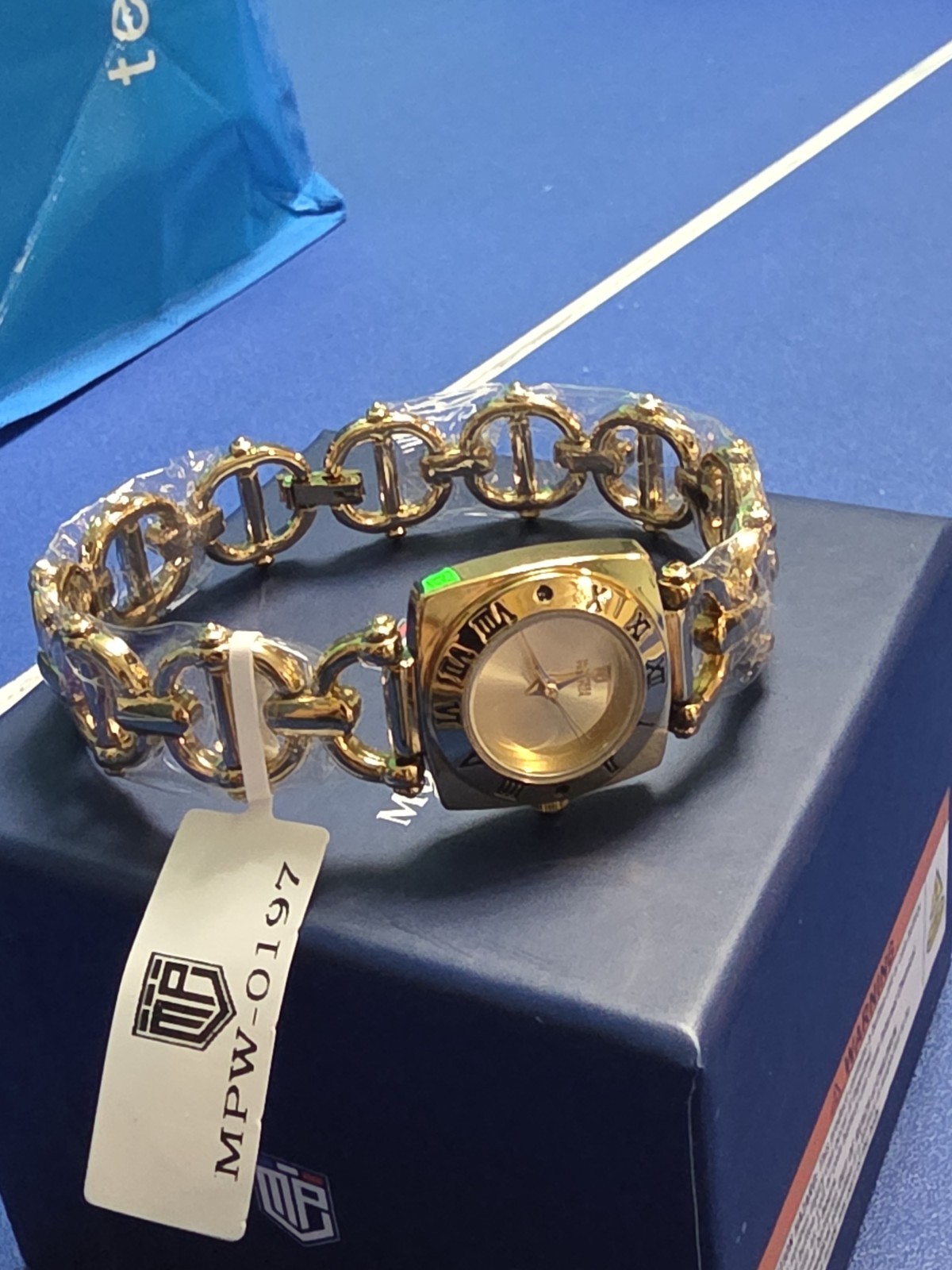 Montres Prestige X Invicta Women’s Watch 22mm Gold