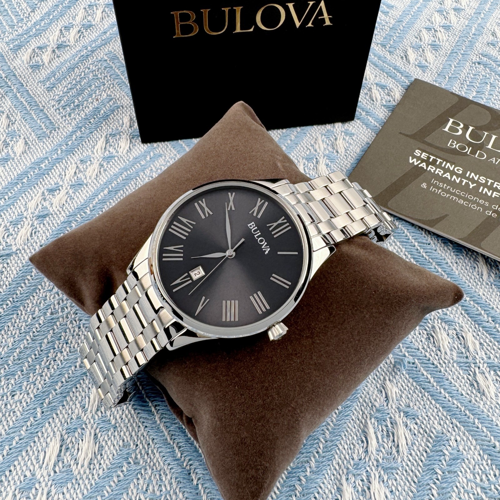 New Bulova Classic Quartz Stainless Steel Men’s Watch Grey Dial 40mm/96B261