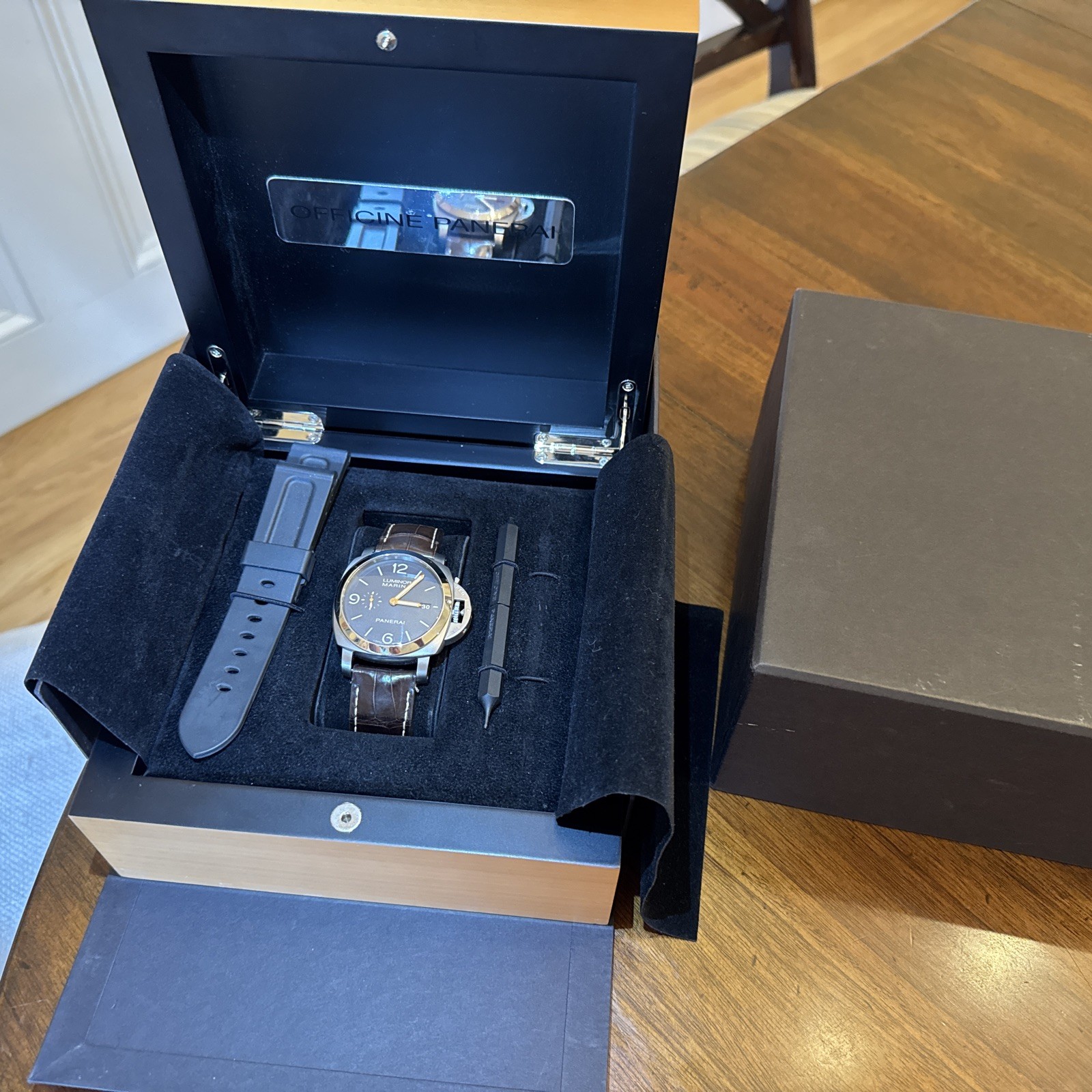 Panerai Luminor Marina 44mm Titanio Tobacco Brown PAM00351 Automatic Strap