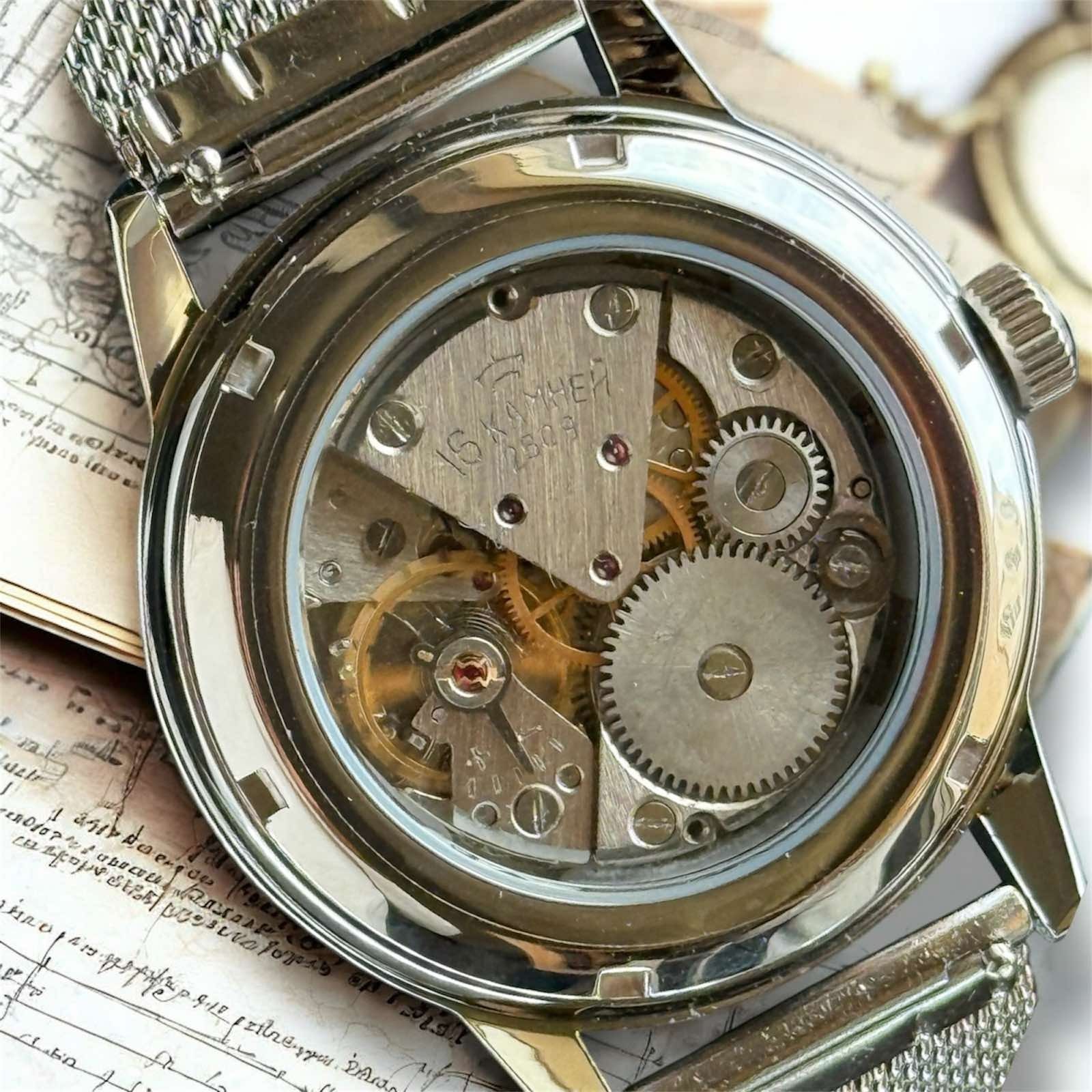 Raketa Kopernik Sun & Moon Watch Soviet USSR Rare Mechanical 2609HA Mens Vintage