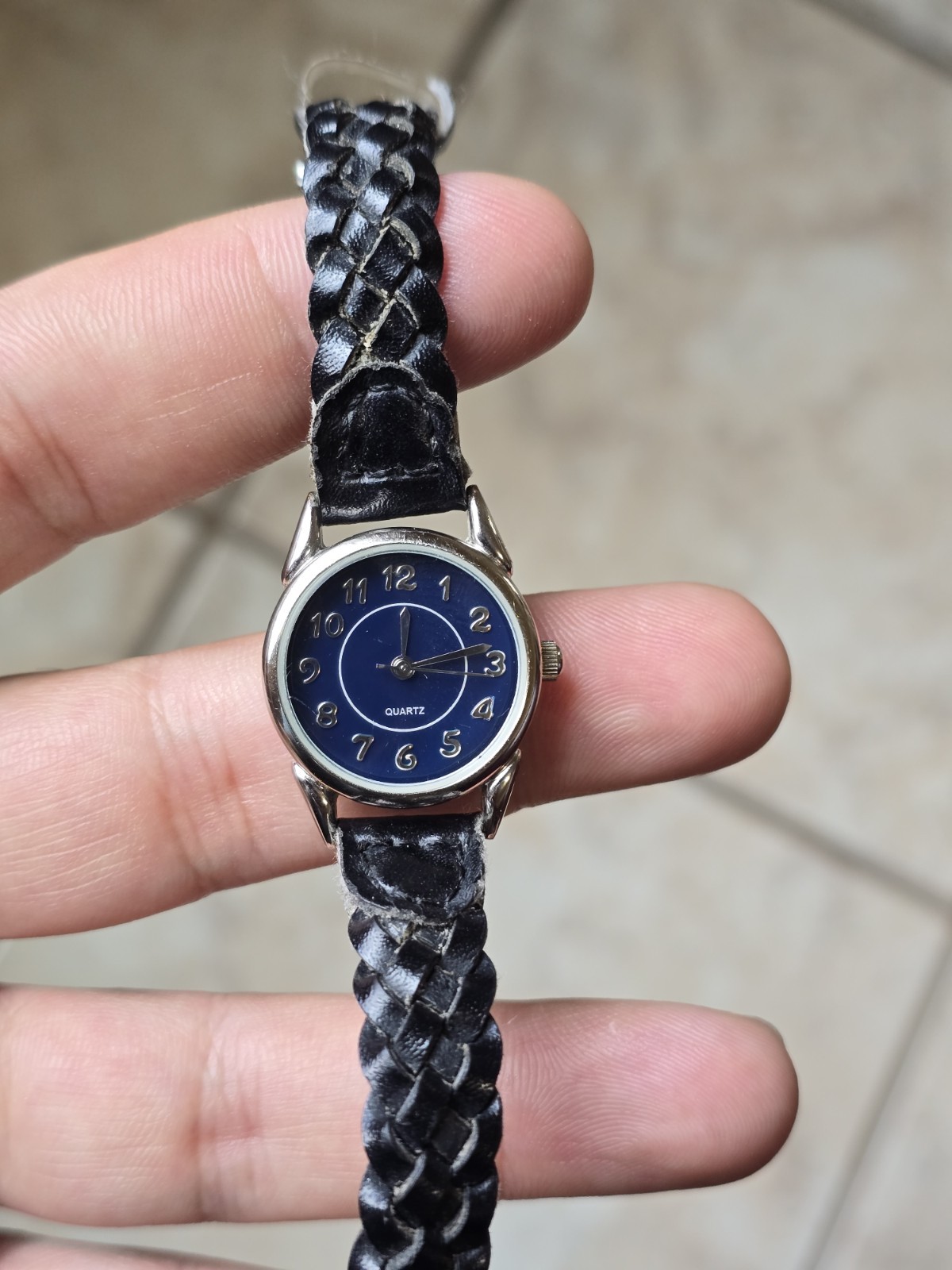 Women’s Quartz Classic WS50867W Watch Classic Vintage Stylish watch Antique
