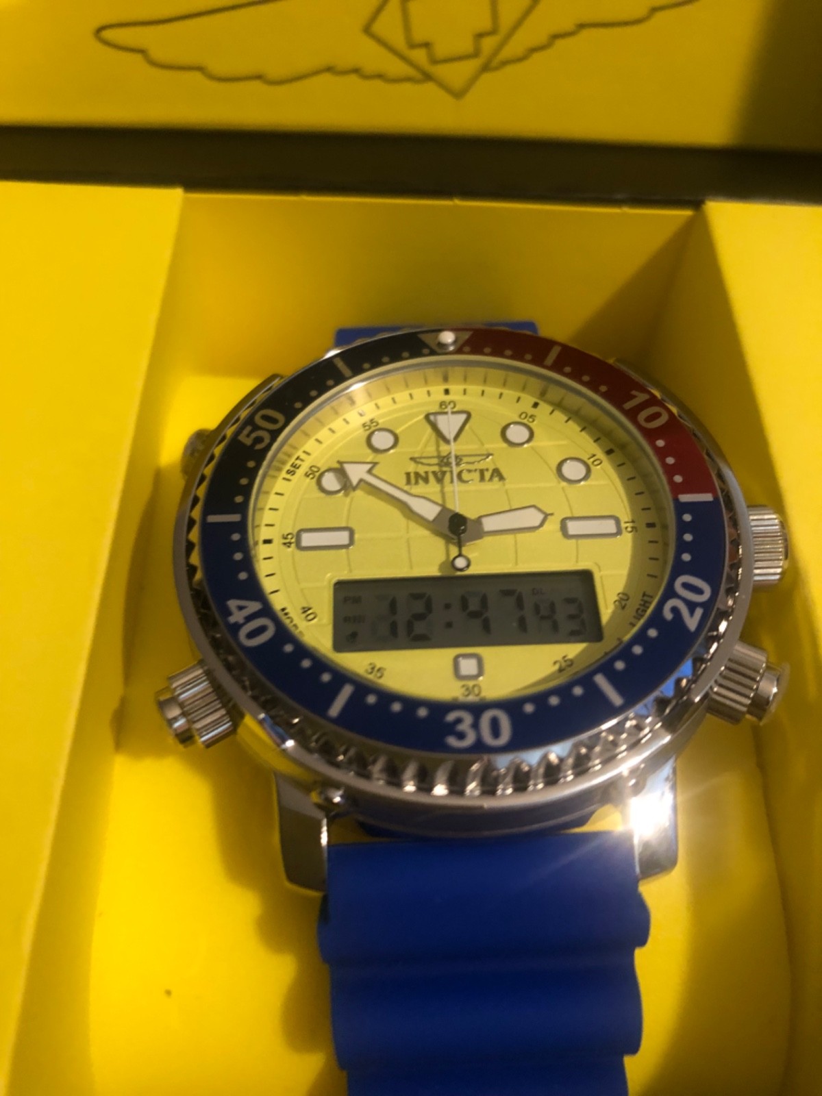 Invicta Pro Diver DigiQuartz Men’s Watch – 46.5mm, Blue